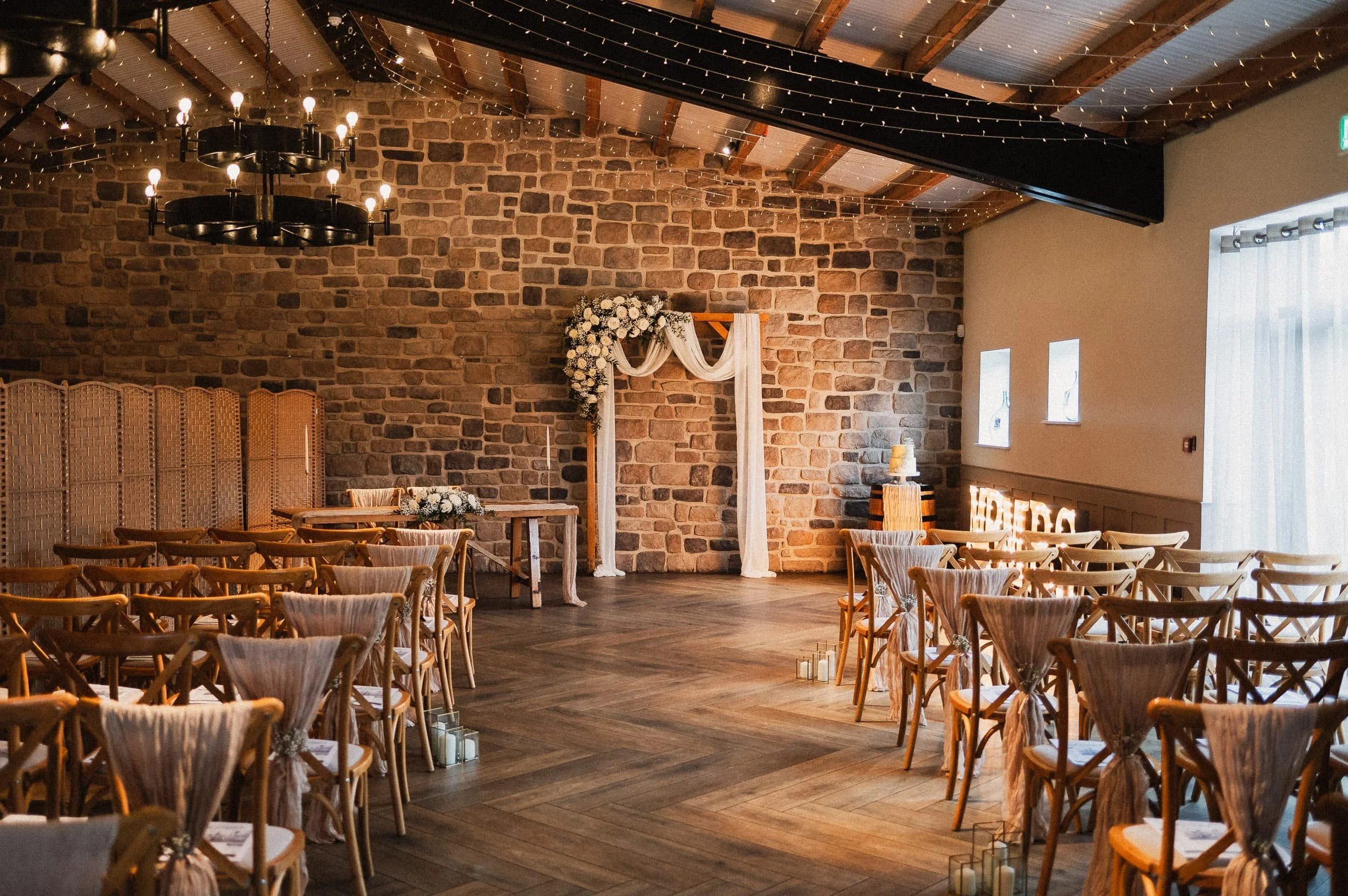 Stretton-Manor-Barn-Wedding-005.jpg