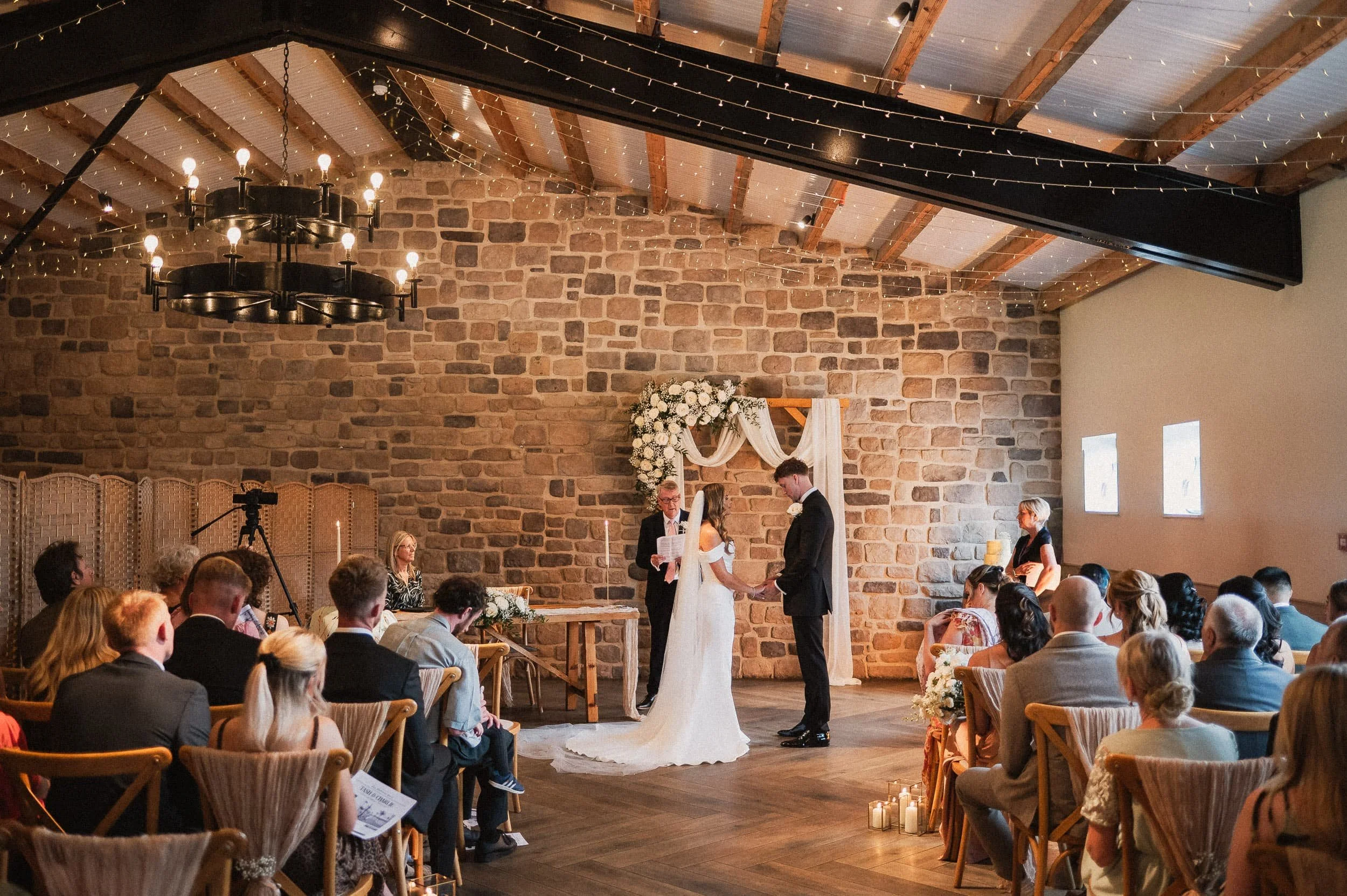Stretton-Manor-Barn-Wedding-018.jpg