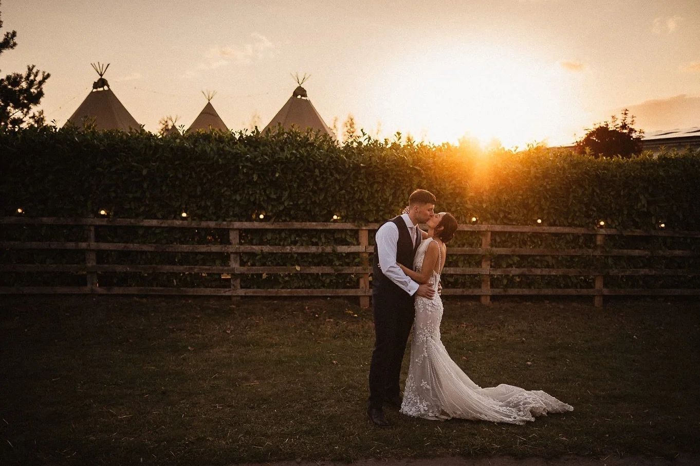 Some more highlights from this year so far. Still plenty of weddings to come in 2025, but it&rsquo;s nice to take a quick breather, and look back at those amazing weddings! Every single wedding has been such a joy to photograph; Natural, Comfortable,