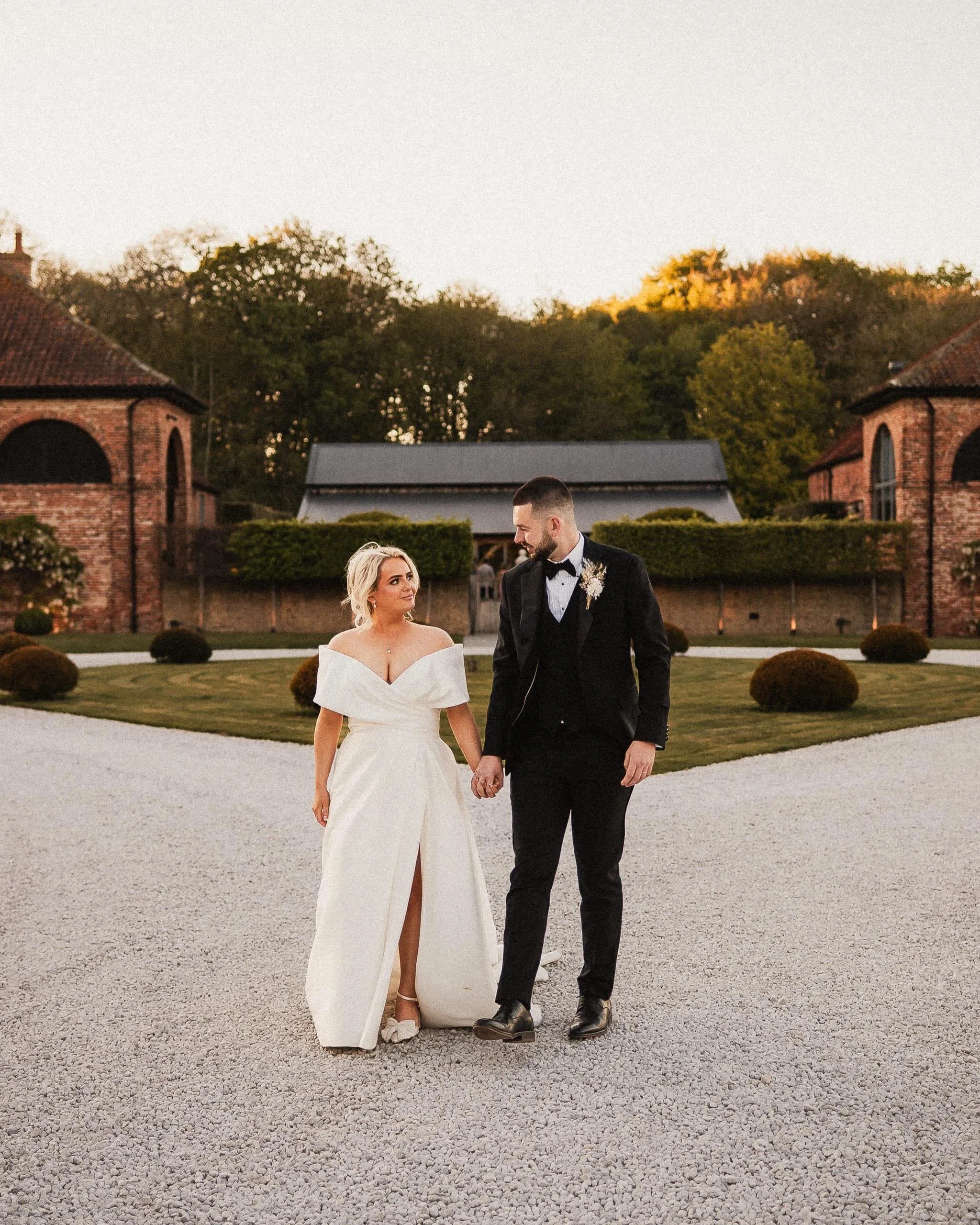 Jessica &amp; Charlie
.
Only 3 days ago, but this April weather seems like a distant memory already ☀️ 
An amazingly chilled out day in the sun, at the always photogenic @hazelgapbarn on Thursday! 
.
Venue @hazelgapbarn @crippsandco 
Dress @the_ivory
