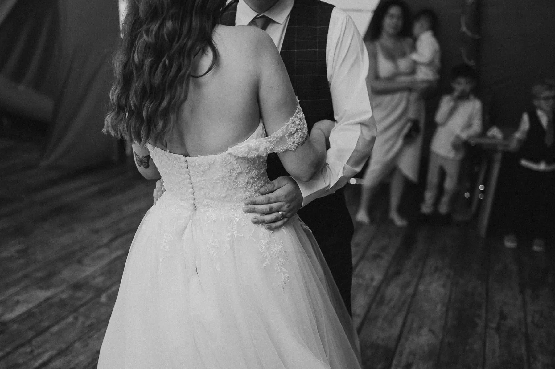 First-Dance-Wedding-Photography-004.jpg