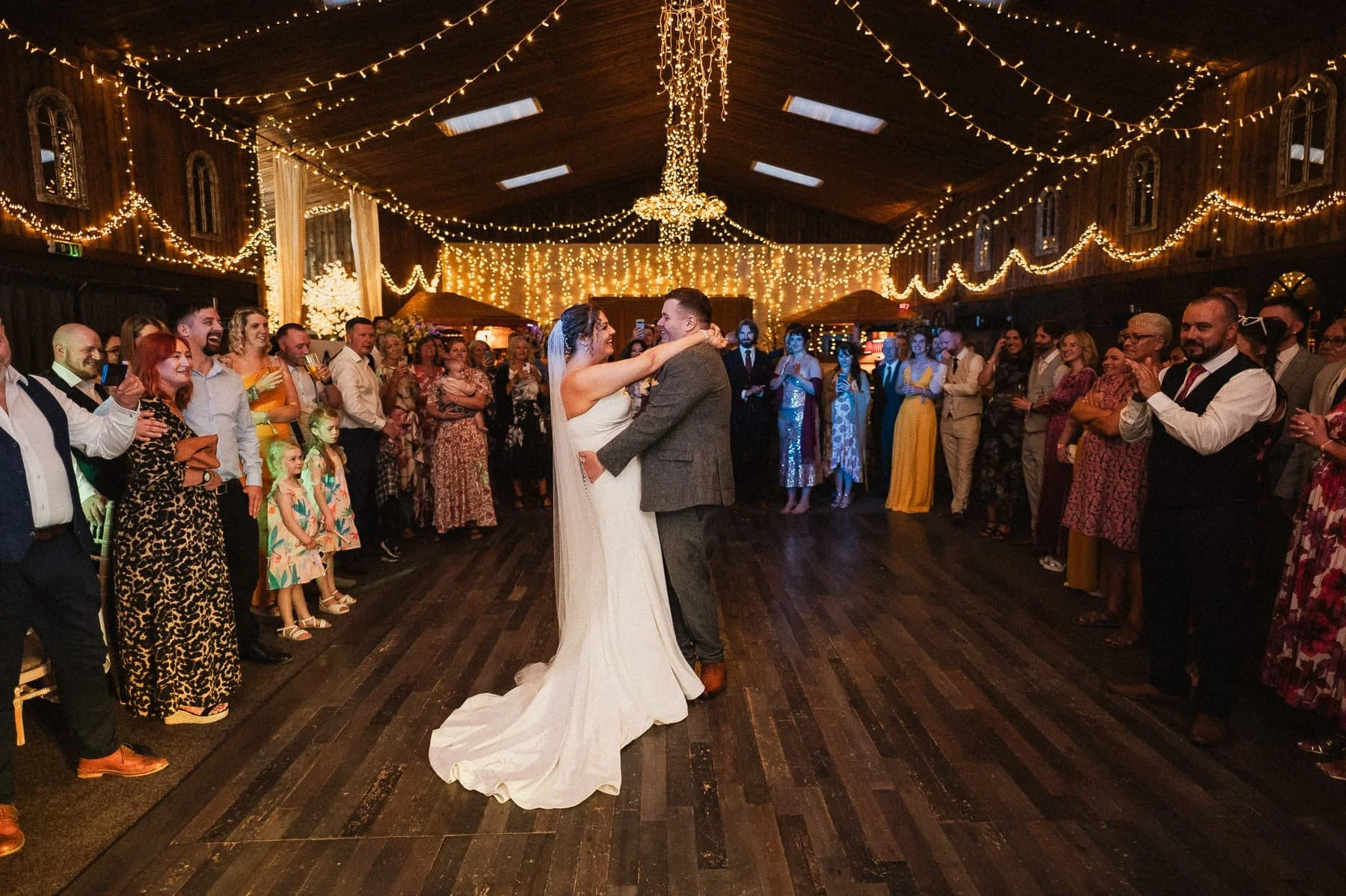 First-Dance-Wedding-Photography-009.jpg