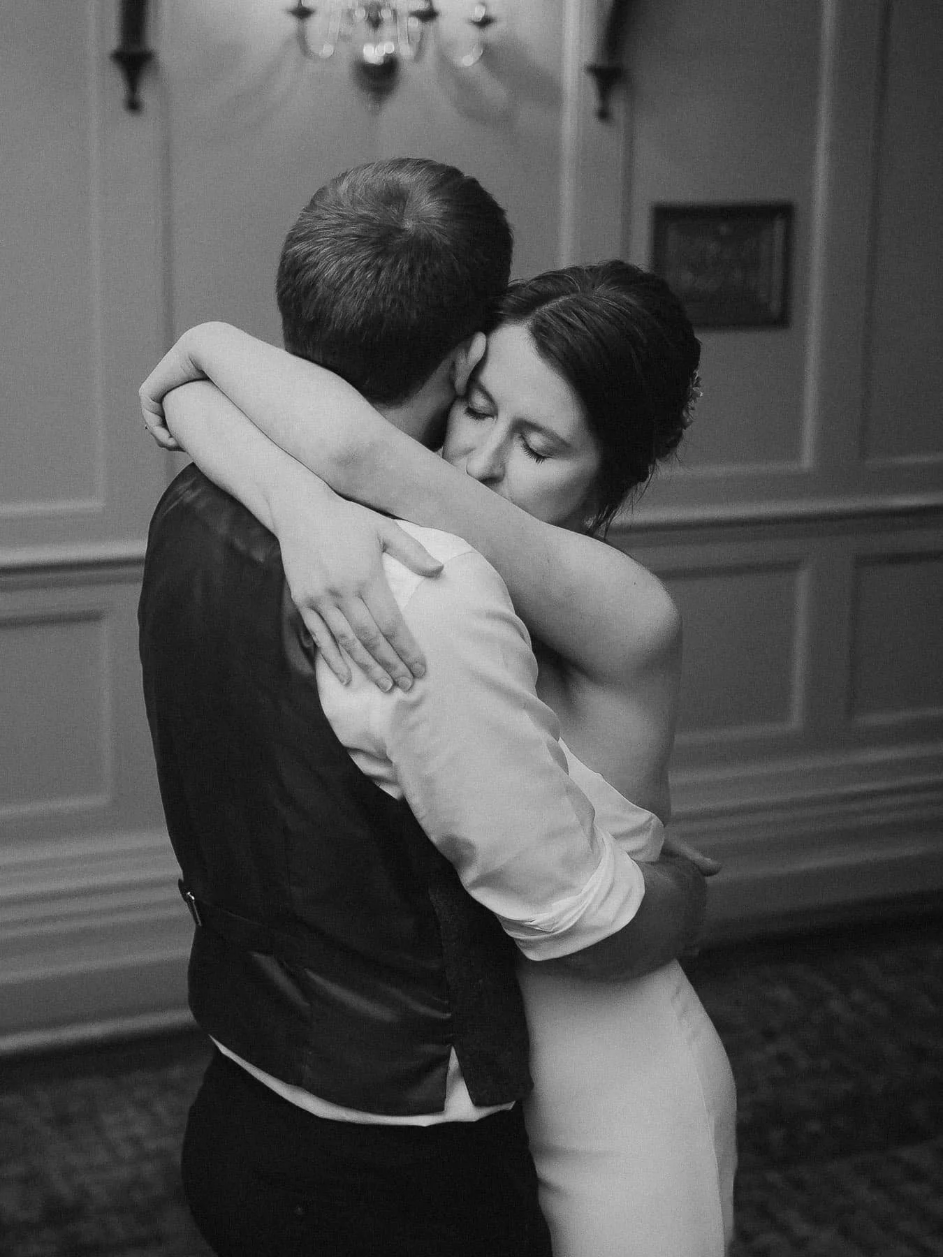 First-Dance-Wedding-Photography-014.jpg