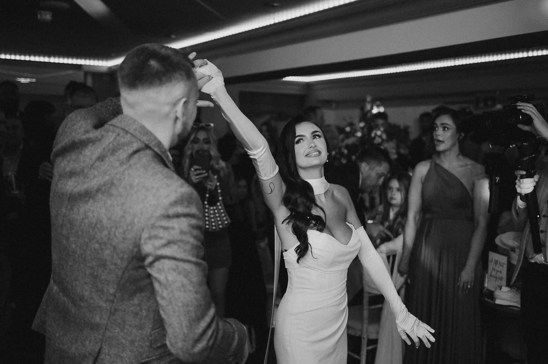 First-Dance-Wedding-Photography-016.jpg