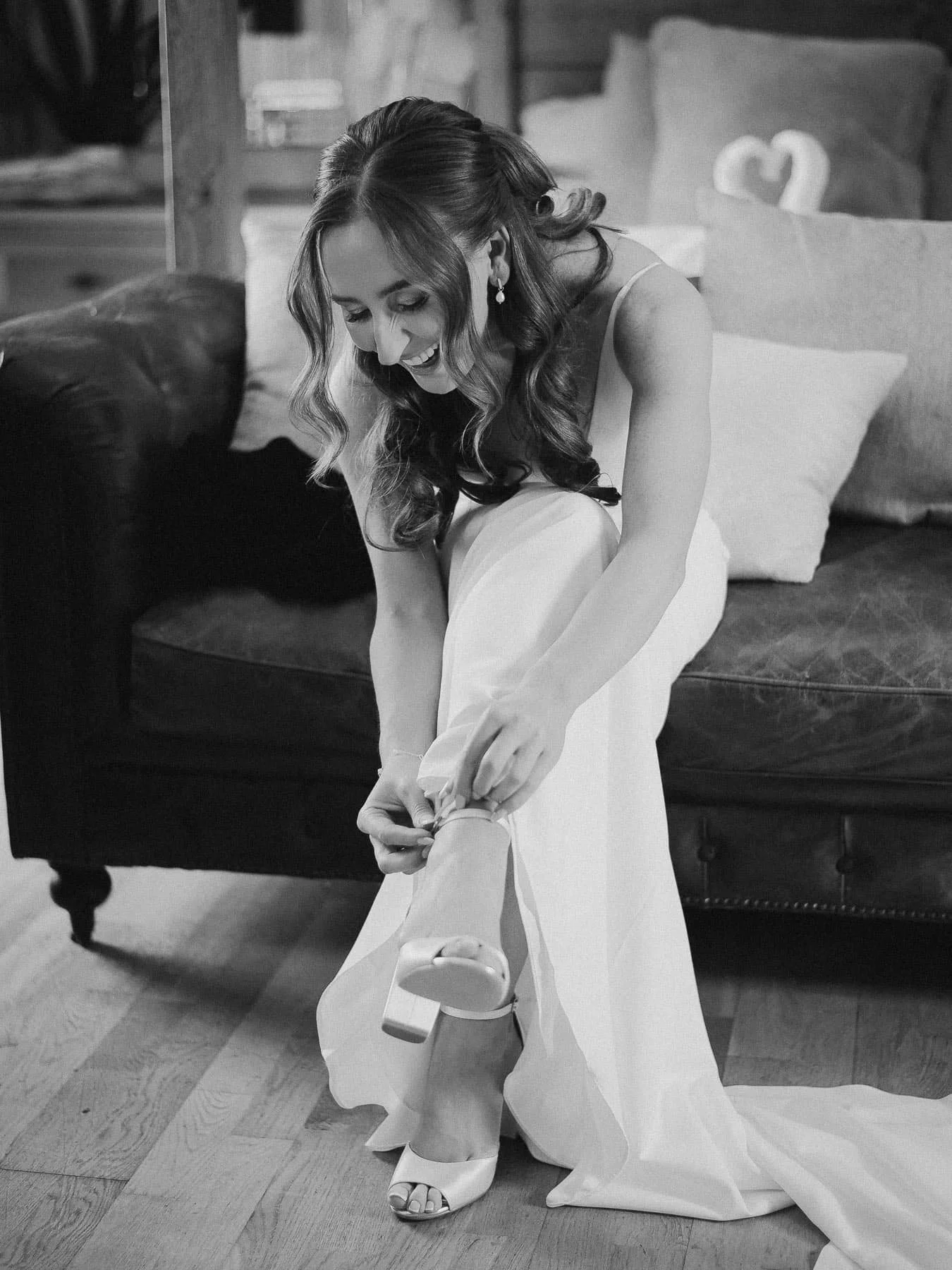 Morning-Prep-Wedding-Photography-002.jpg