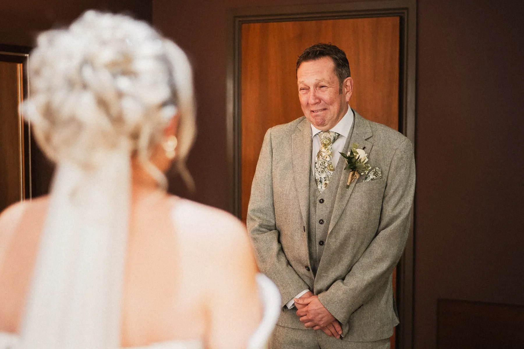 Morning-Prep-Wedding-Photography-016.jpg