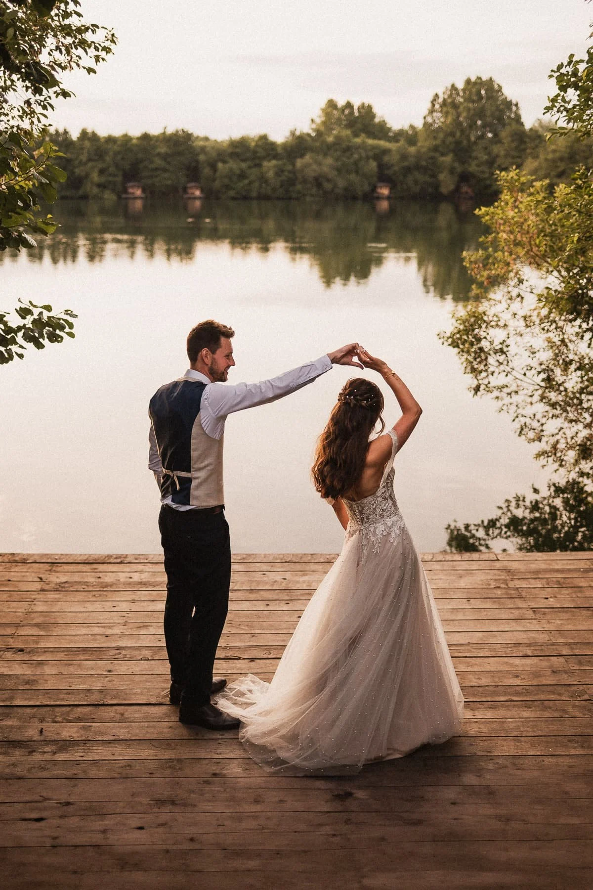 Golden-Hour-Wedding-Photography-033.jpg