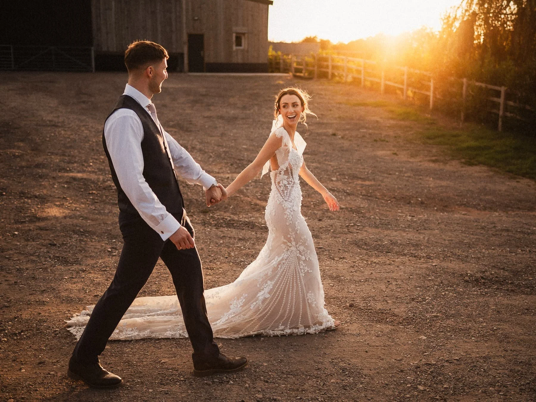 Golden-Hour-Wedding-Photography-039.jpg