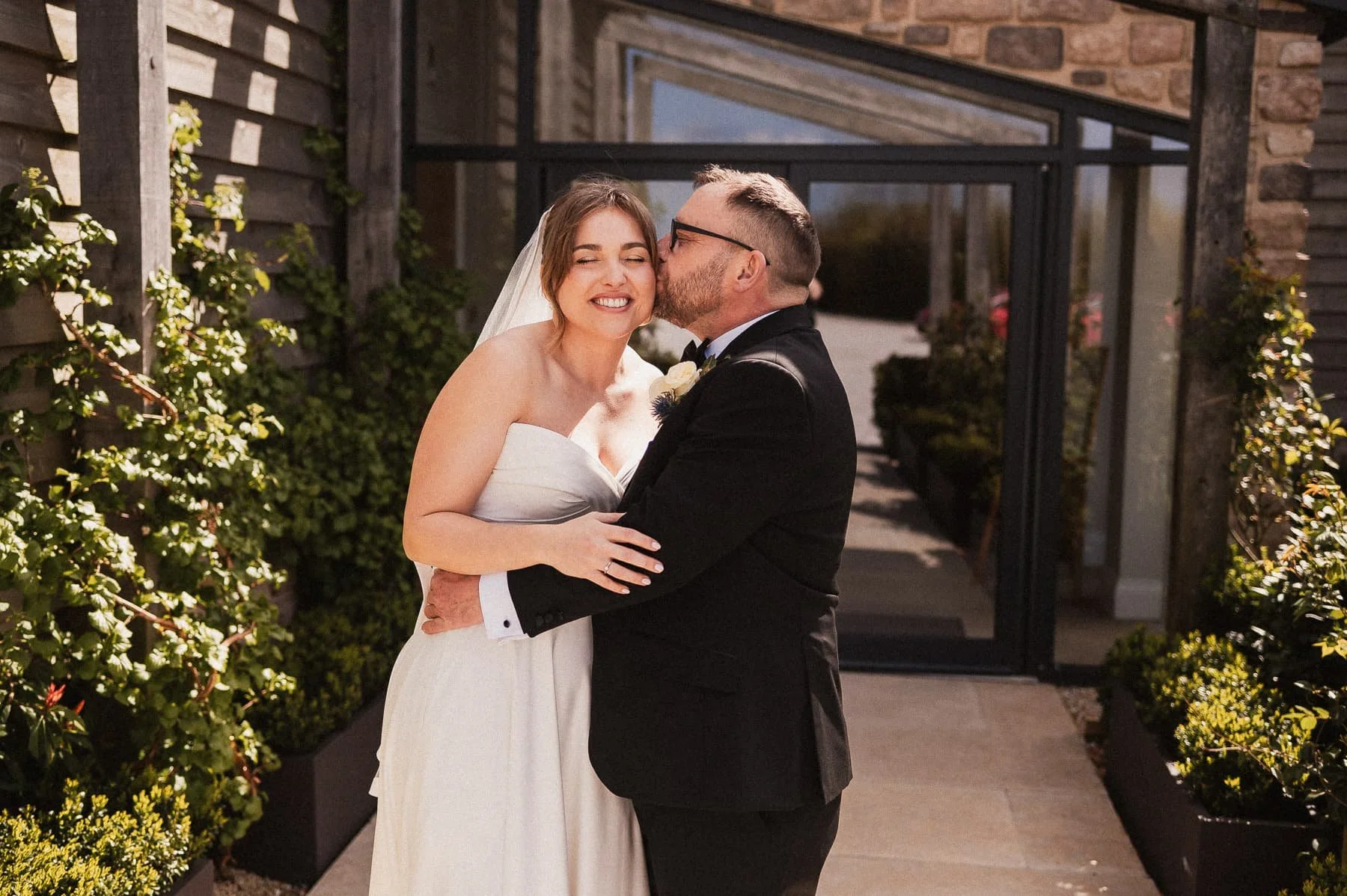 Stretton-Manor-Barn-Wedding-040.jpg