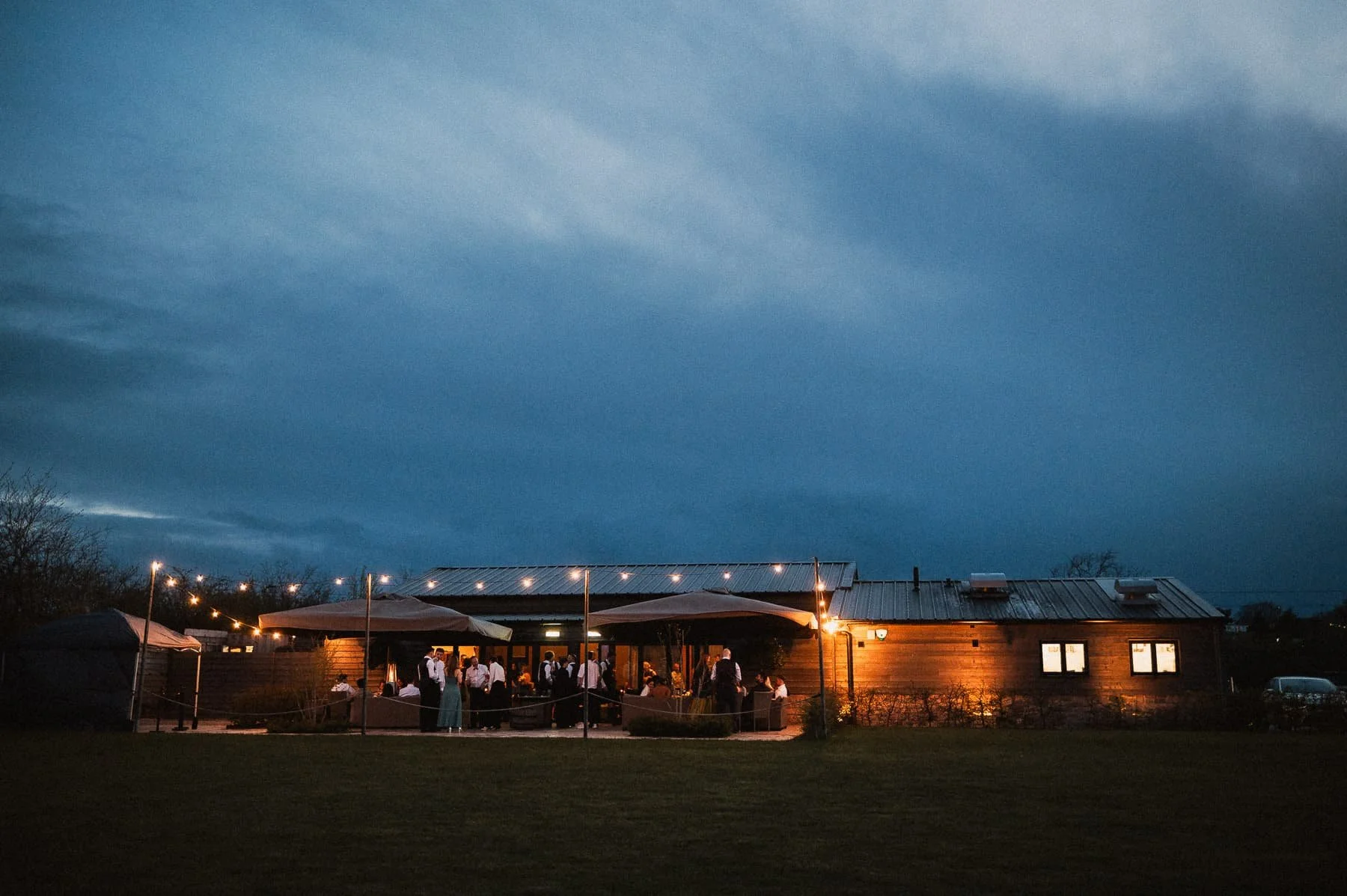 Stretton-Manor-Barn-Wedding-095.jpg