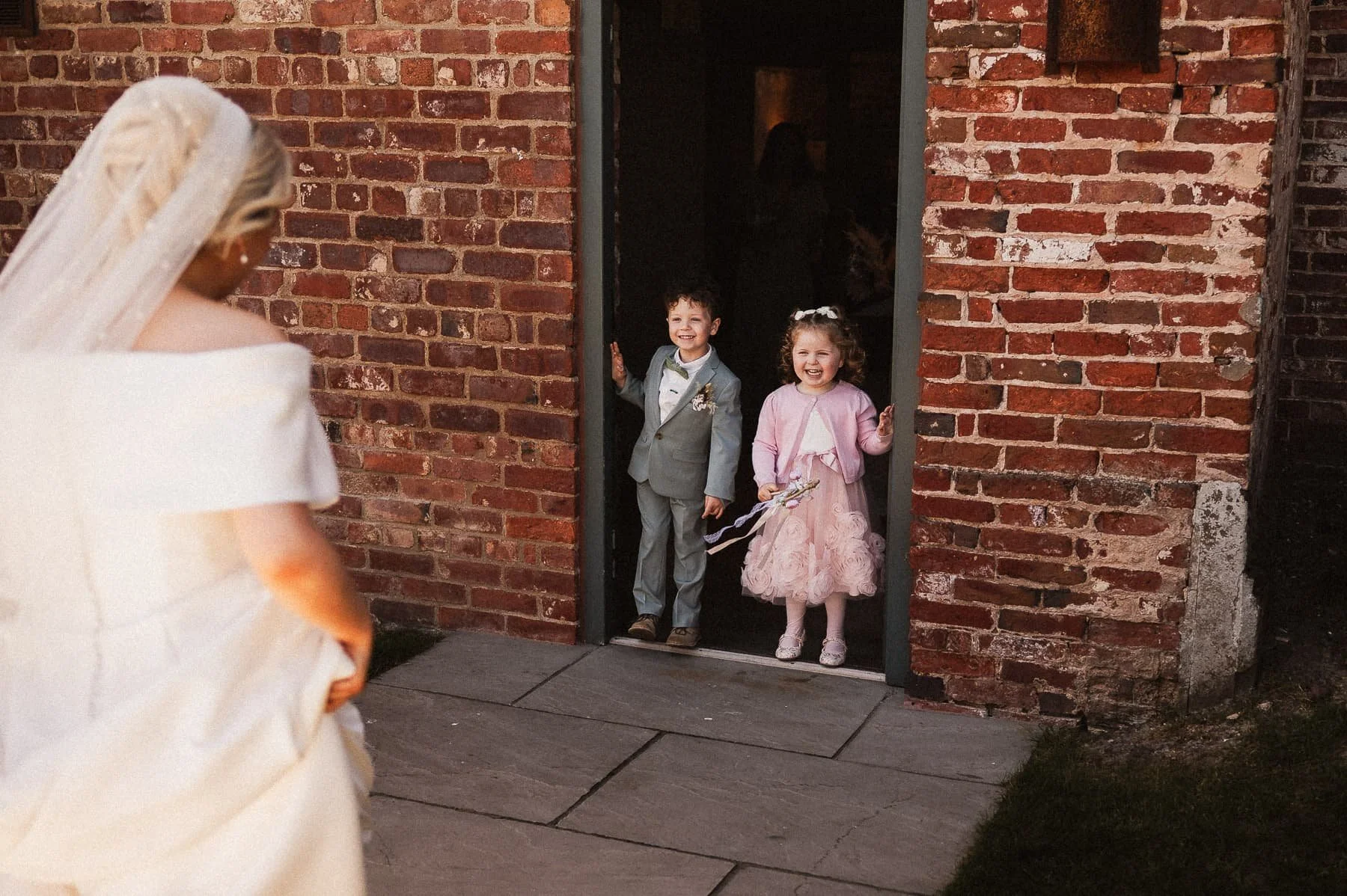 Hazel-Gap-Barn-Wedding-012.jpg