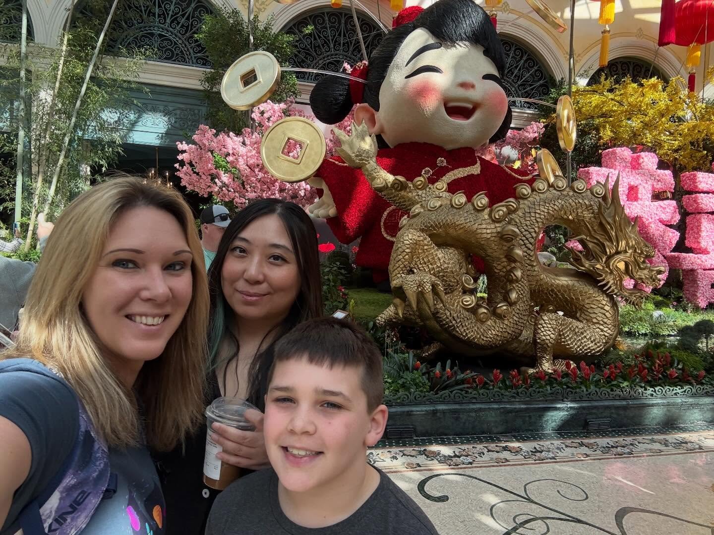 Exploring in self driving cars and eating conveyor belt sushi 🍣 🚙