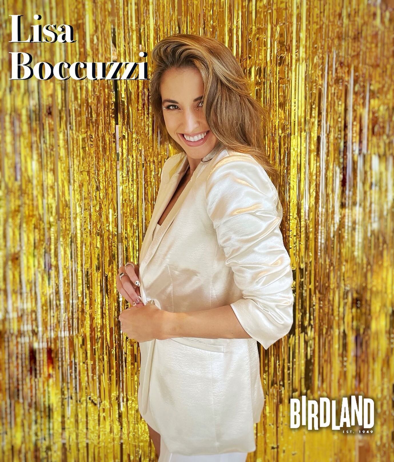 NYC please welcome my amazing guest performer, @lisaboccuzzi for my Dec 12th show at @birdlandjazz!!! Not only is Lisa an amazing performer, she&rsquo;s one of the ✨ sparkliest ✨ people I know!!! 🎄 ❄️ 🎻 🎶 We&rsquo;ll be led by pianist and MD extra
