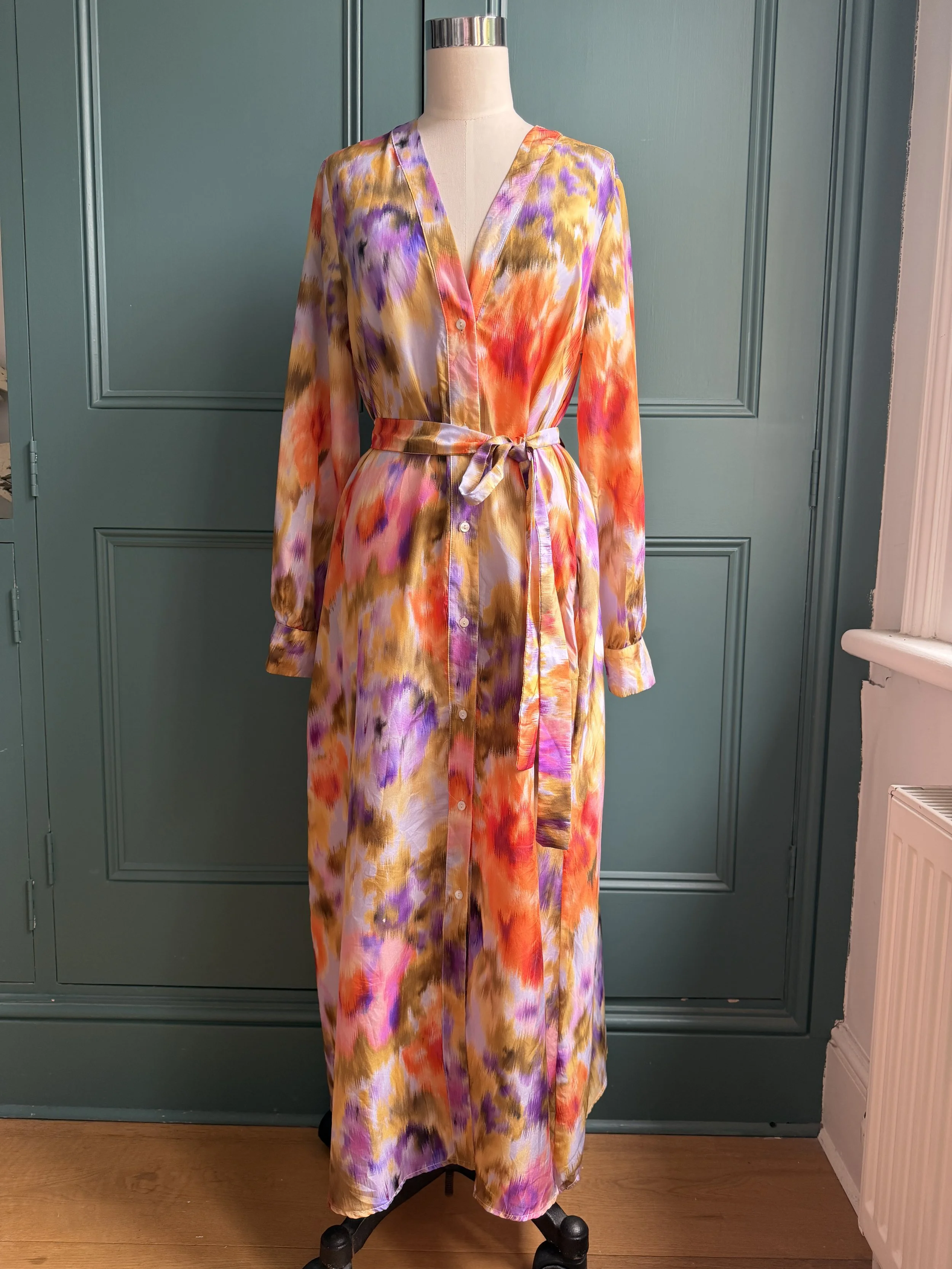 Momoni Dress Size M