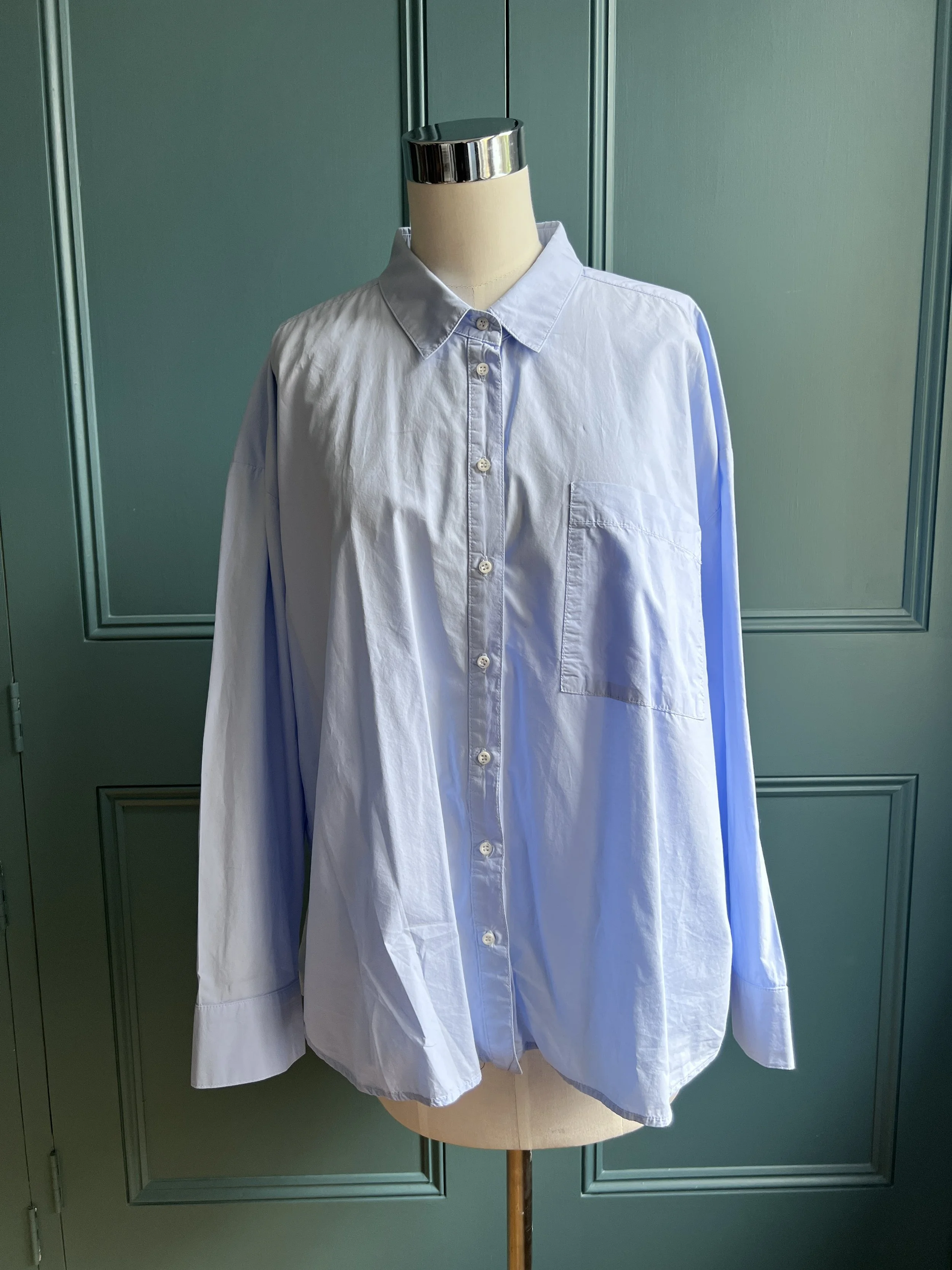 Sacrecoeur Shirt Size M