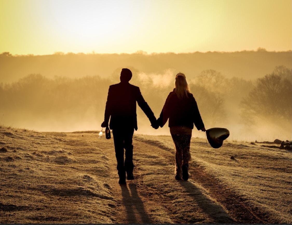 Can you hear the bells?! 💒 🔔 

Sun Inn Flowers&rsquo; very own Jane is getting married this weekend! 💖

And for the first time in 35 years we will be closed for Barnes late night shopping so that we can prep for the big day! 🥂

If you see Jane (o
