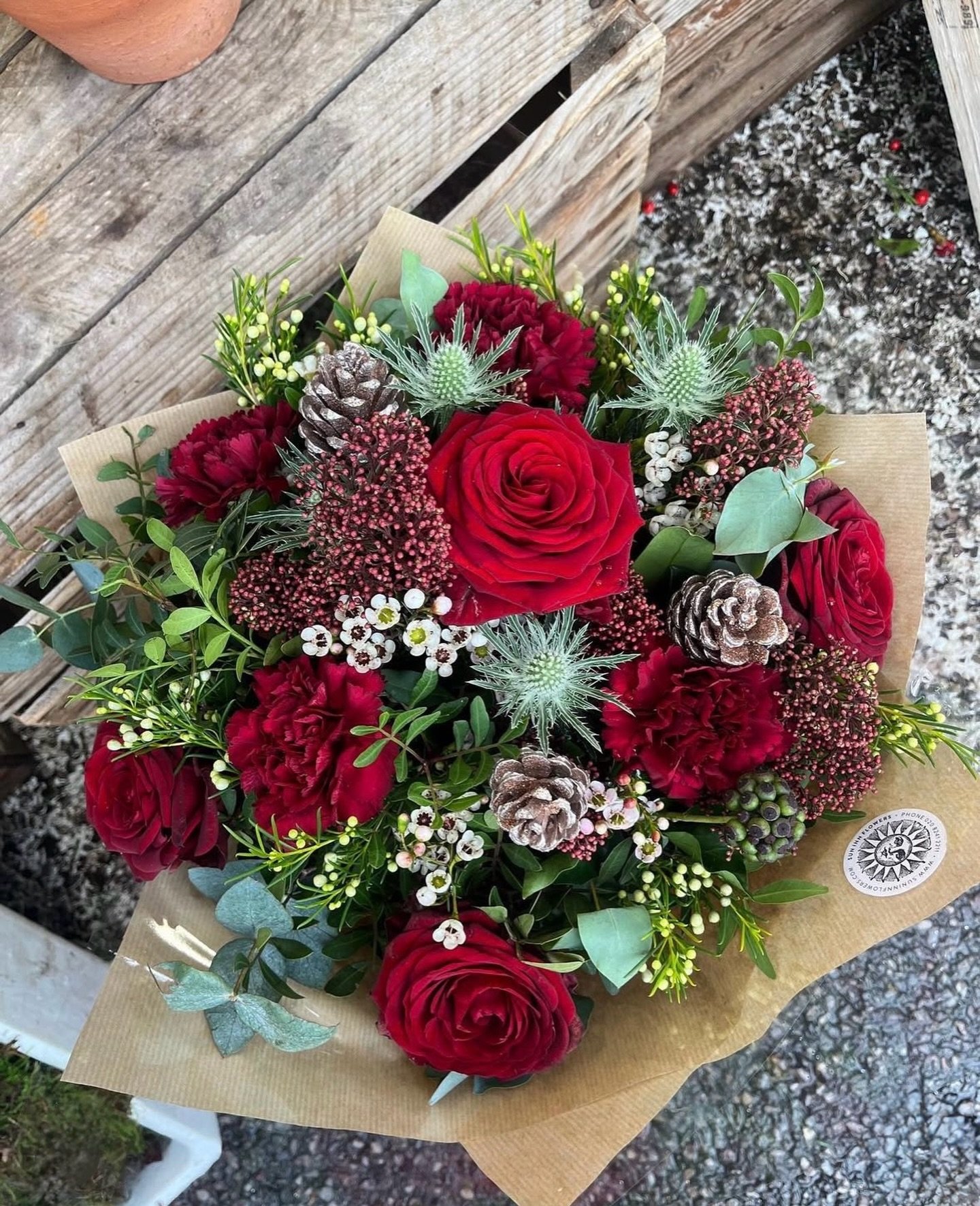 Our beautiful Valentine&rsquo;s Day bunches are selling fast ❤️ 

Nothing says romance quite like a stunning bunch of luxurious flowers, thoughtfully arranged and carefully hand-tied by us in Barnes 🌹 

Valentine&rsquo;s Day is a very busy one for u