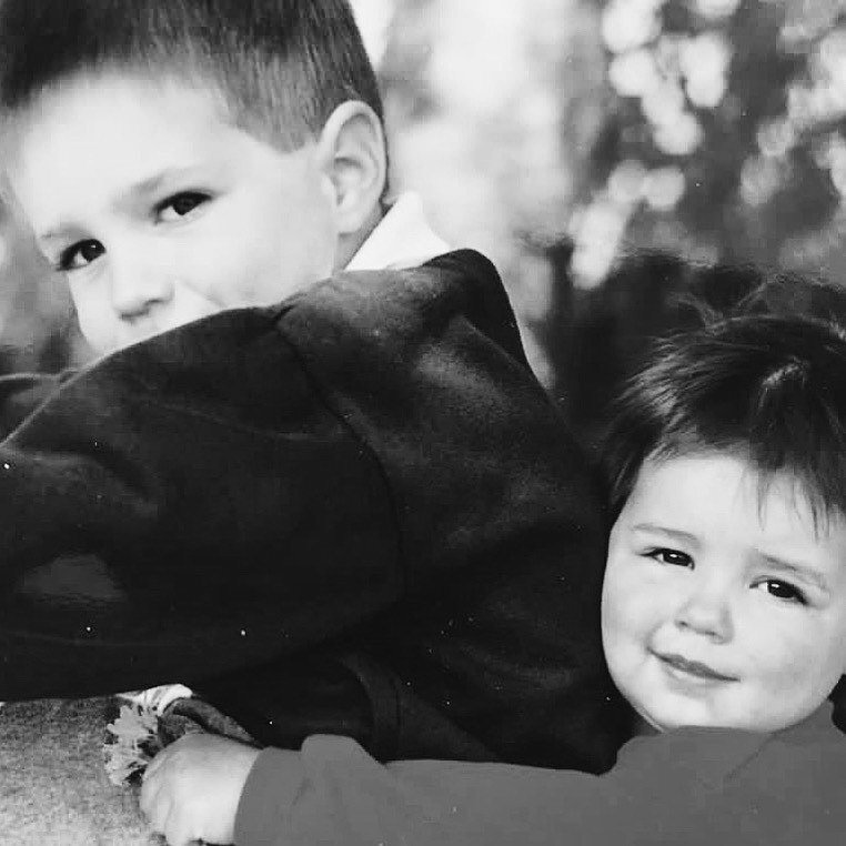 Nos jours heureux 💕 @_paulminet 

#attendrelete #outnow #childhoodmemories #nextsinglecomingsoon #douarnenez