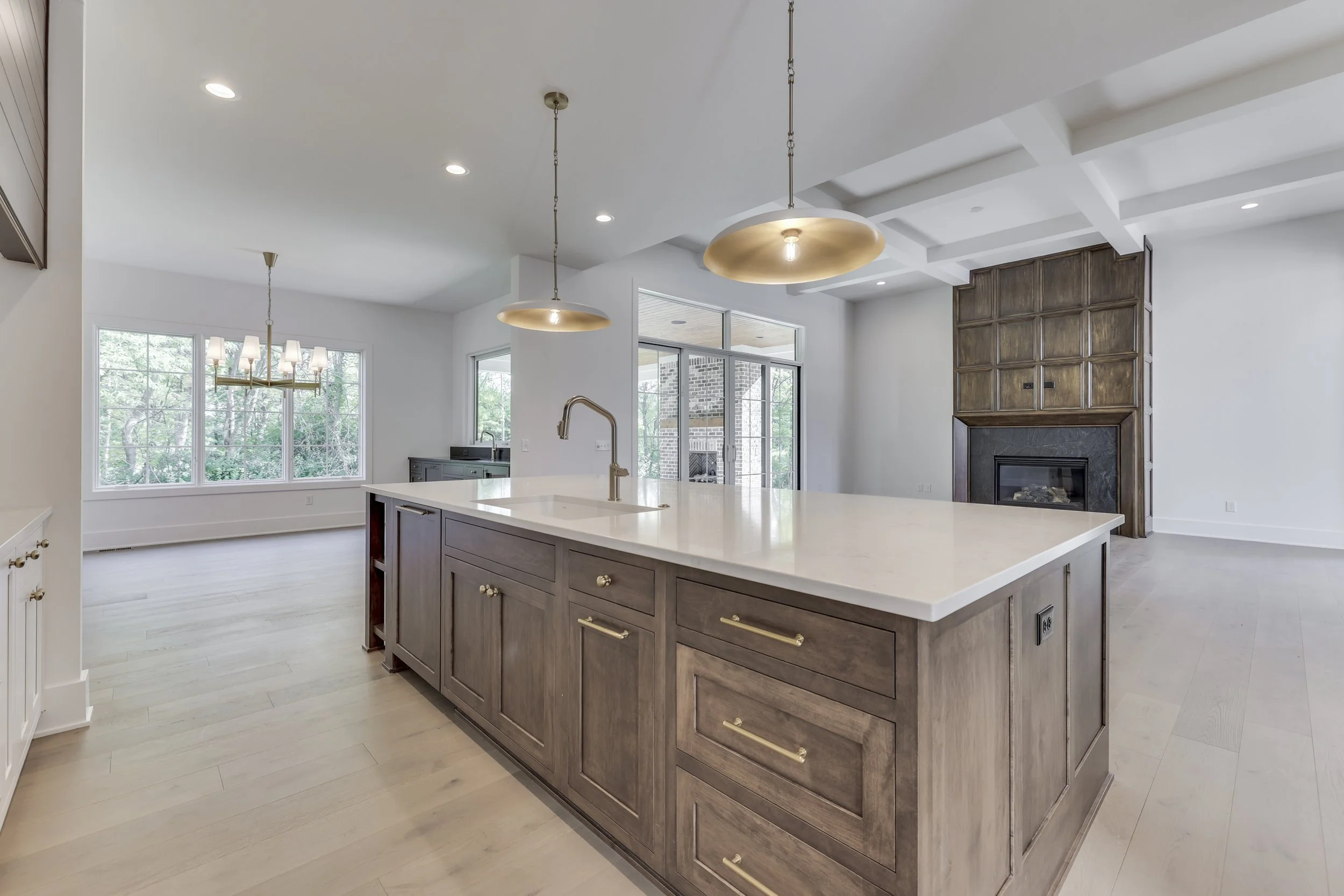 10880 Dartmoor Ct-16.jpg