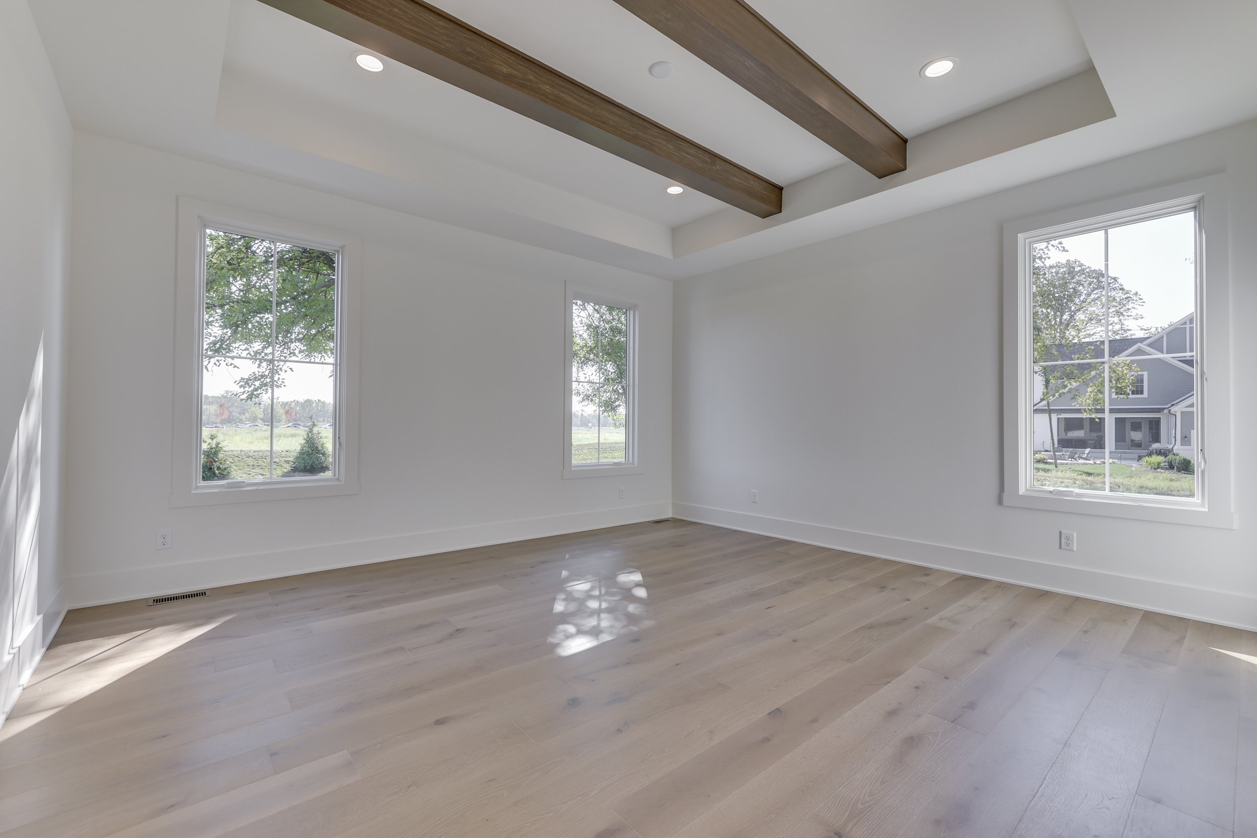 32-Primary-Bedroom.jpg