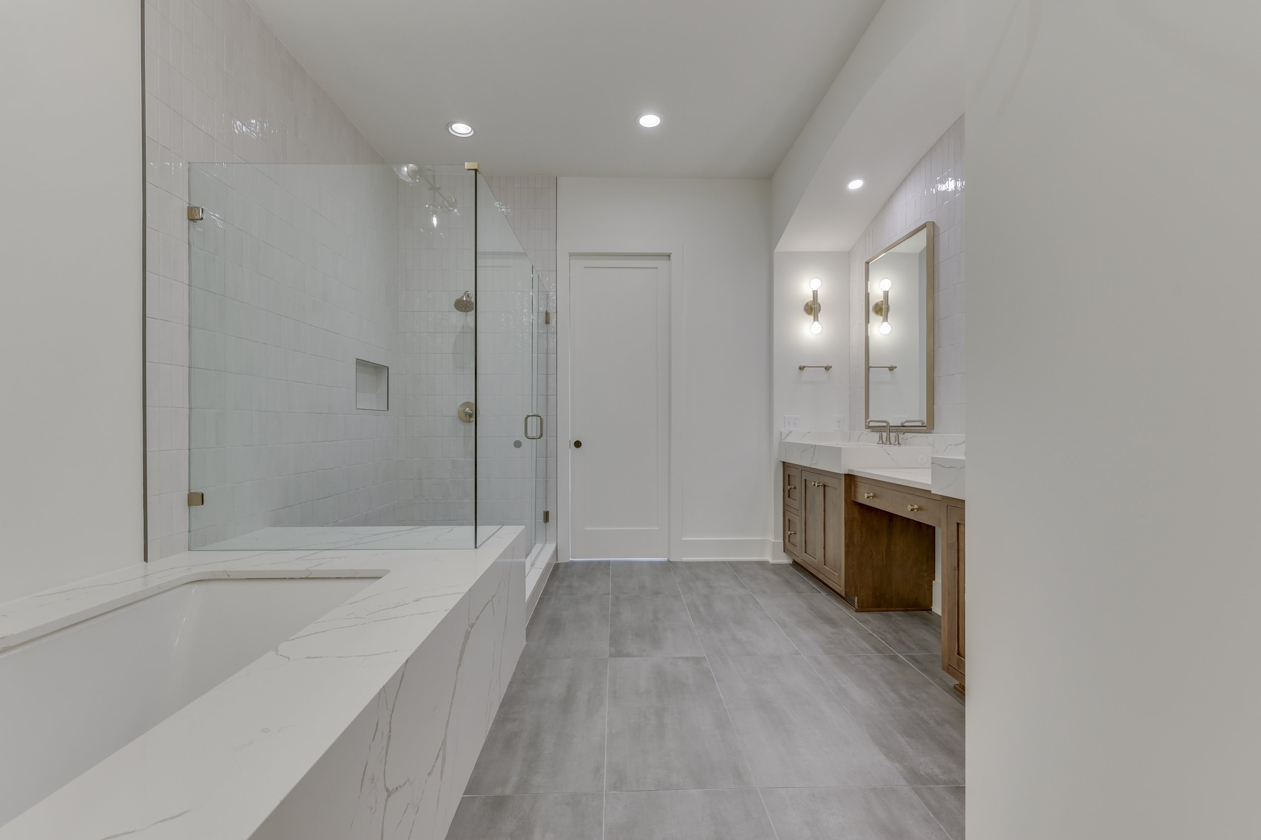 40-Primary-Bathroom-View-5.jpg