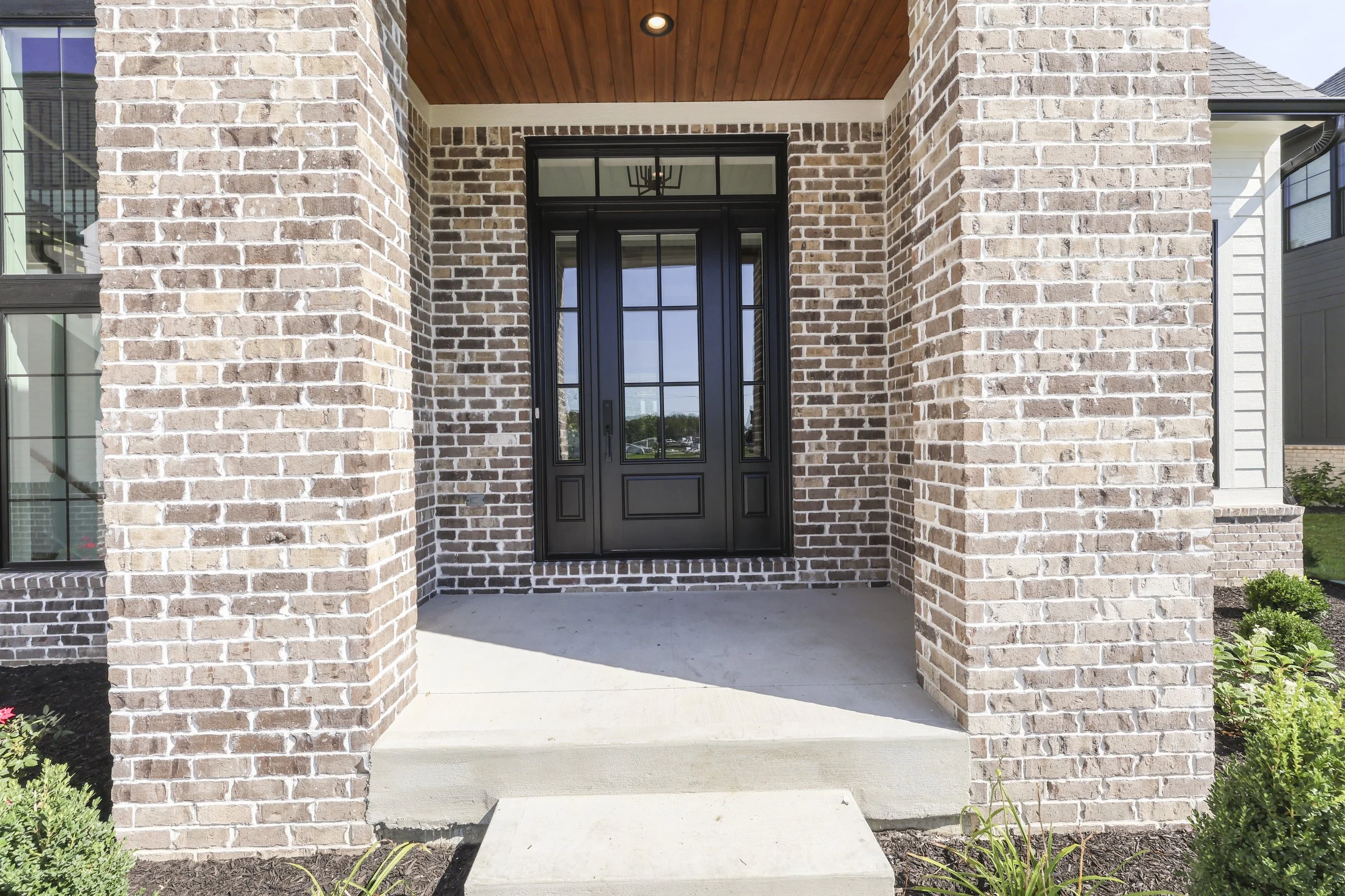 10880 Dartmoor Ct-4.jpg