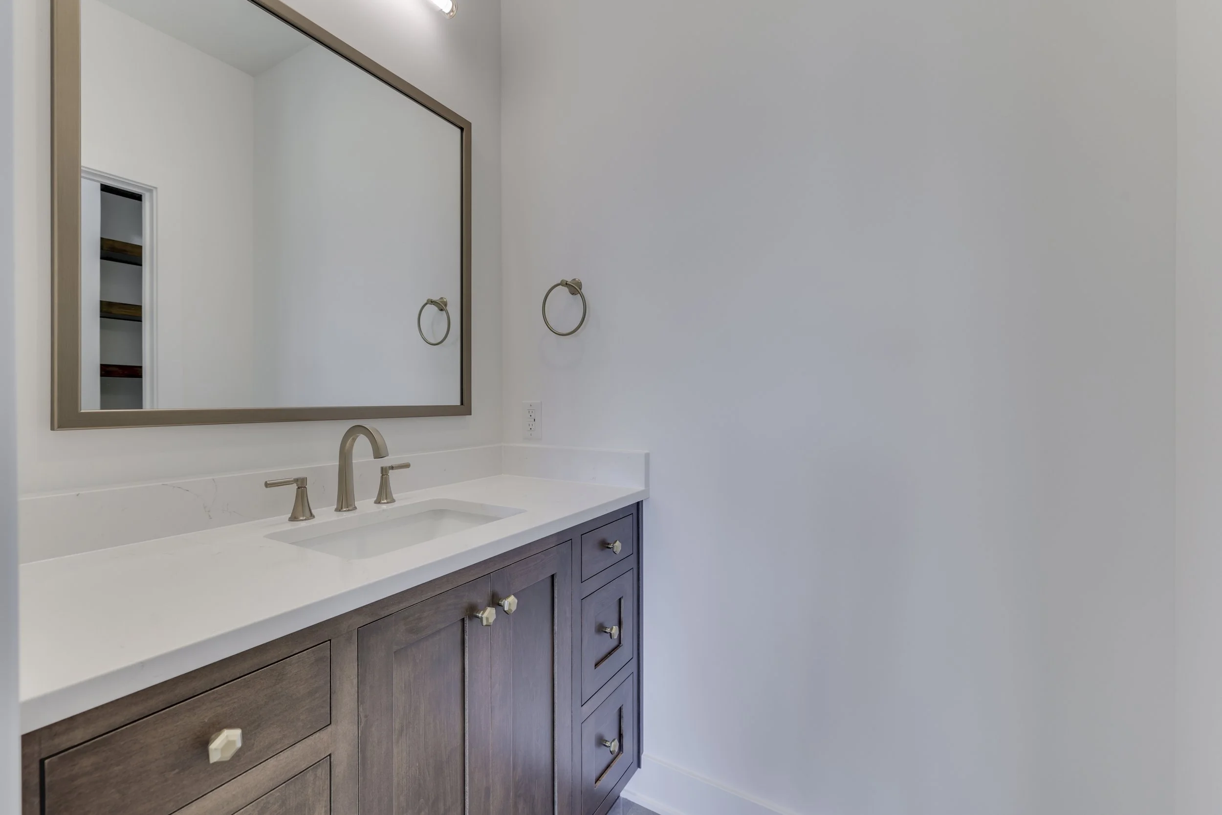 10880 Dartmoor Ct-51.jpg