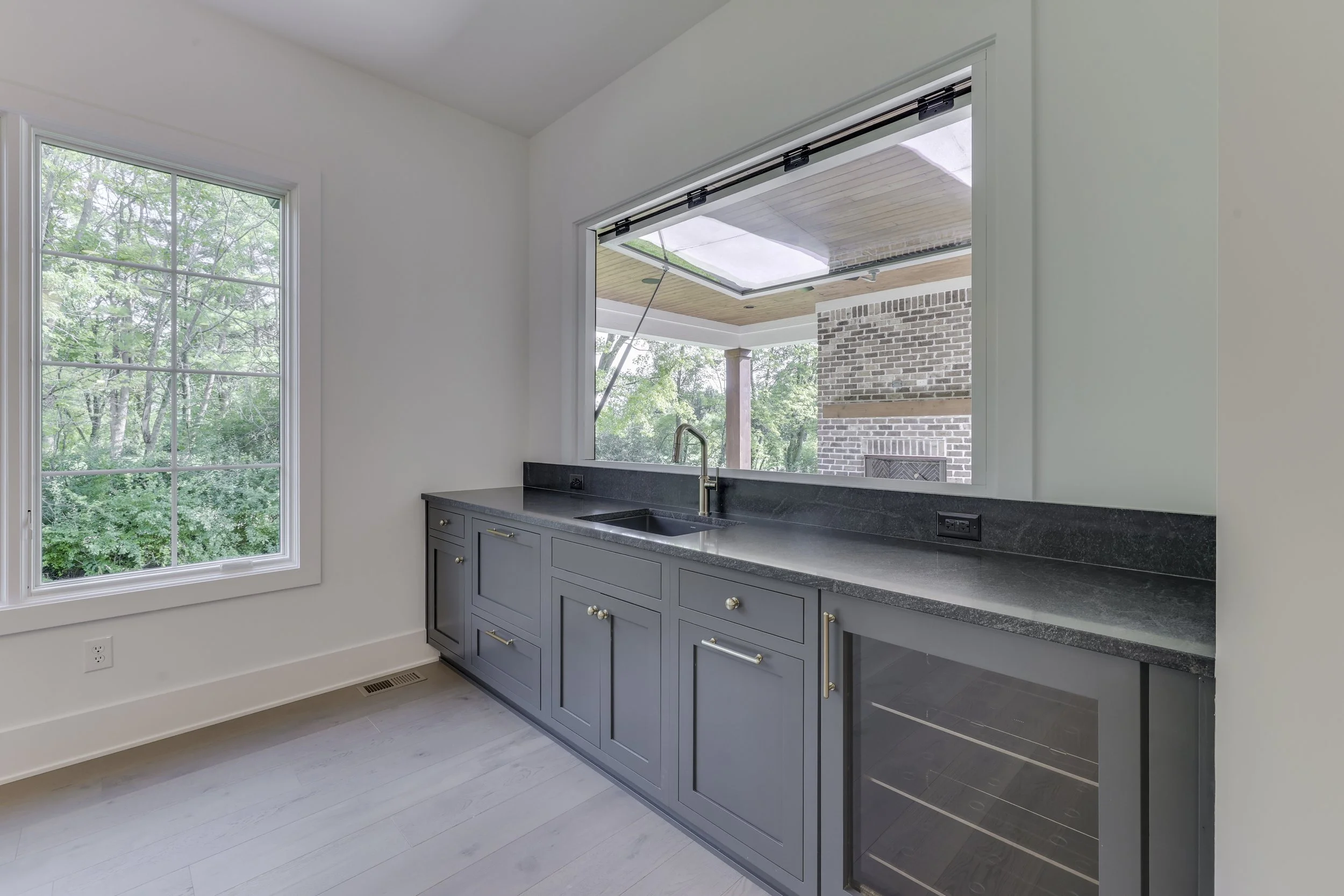 10880 Dartmoor Ct-21.jpg