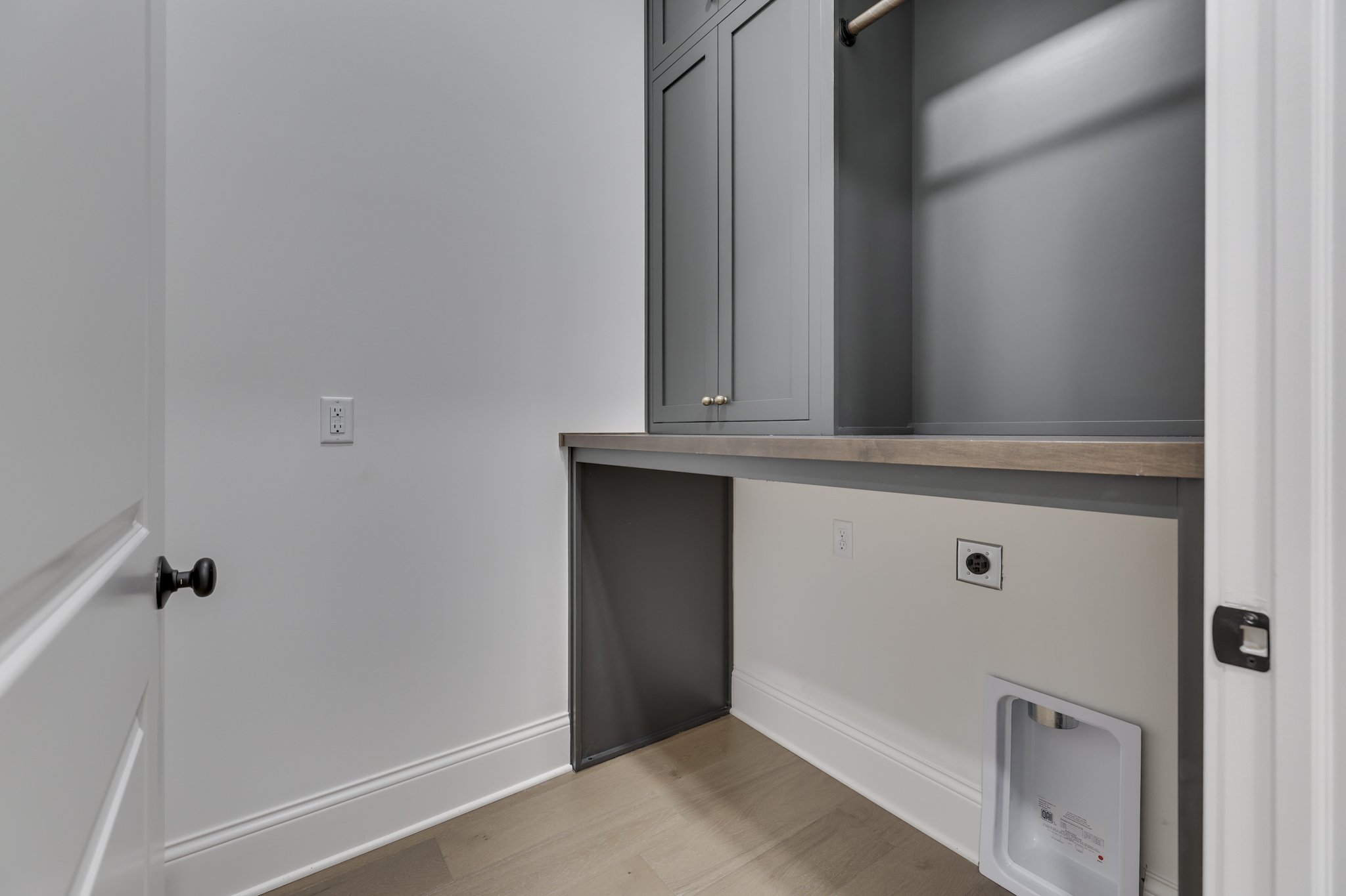 3733 Cherwell Dr-50.jpg