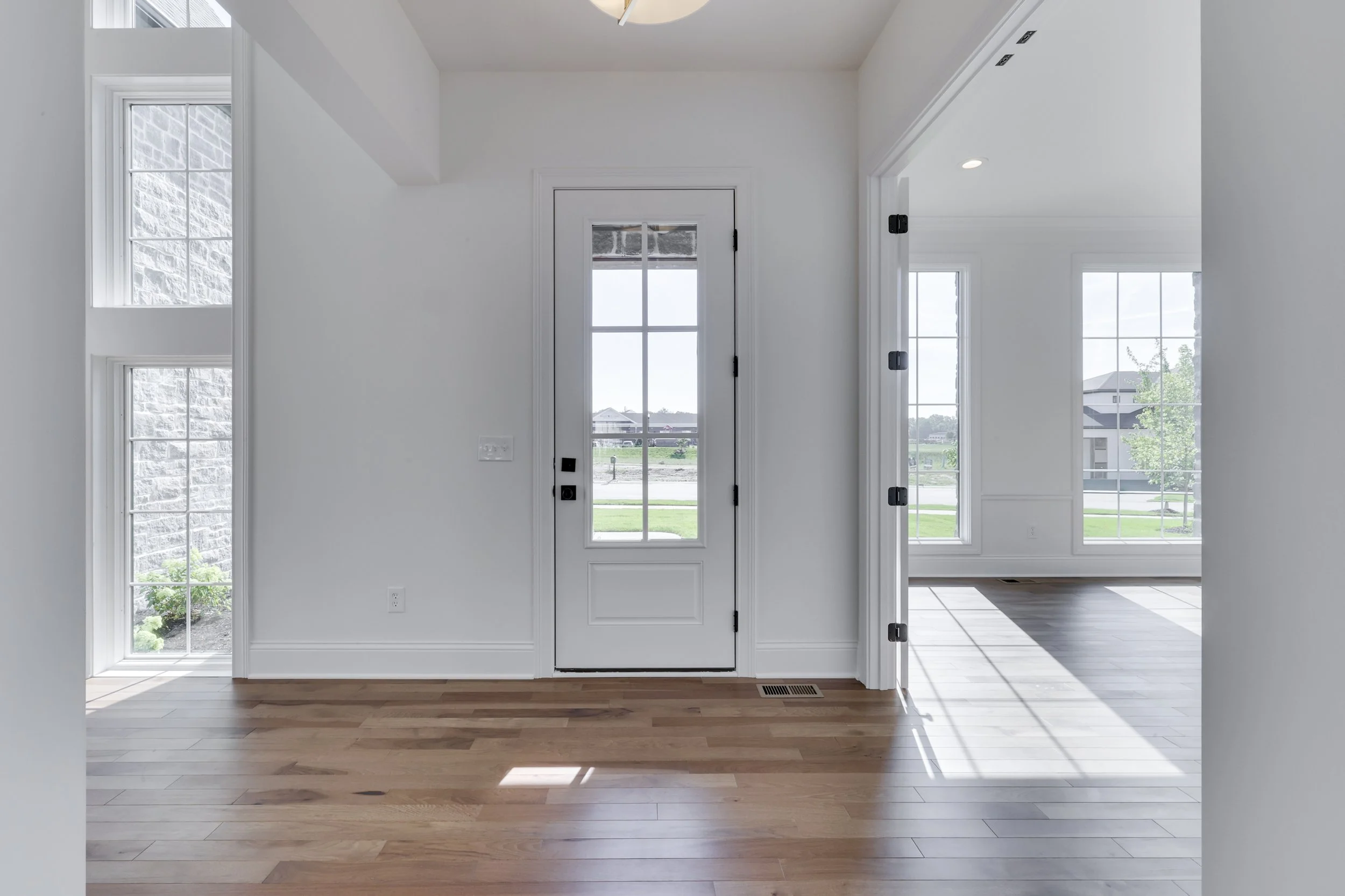3664 Cherwell Dr-8.jpg