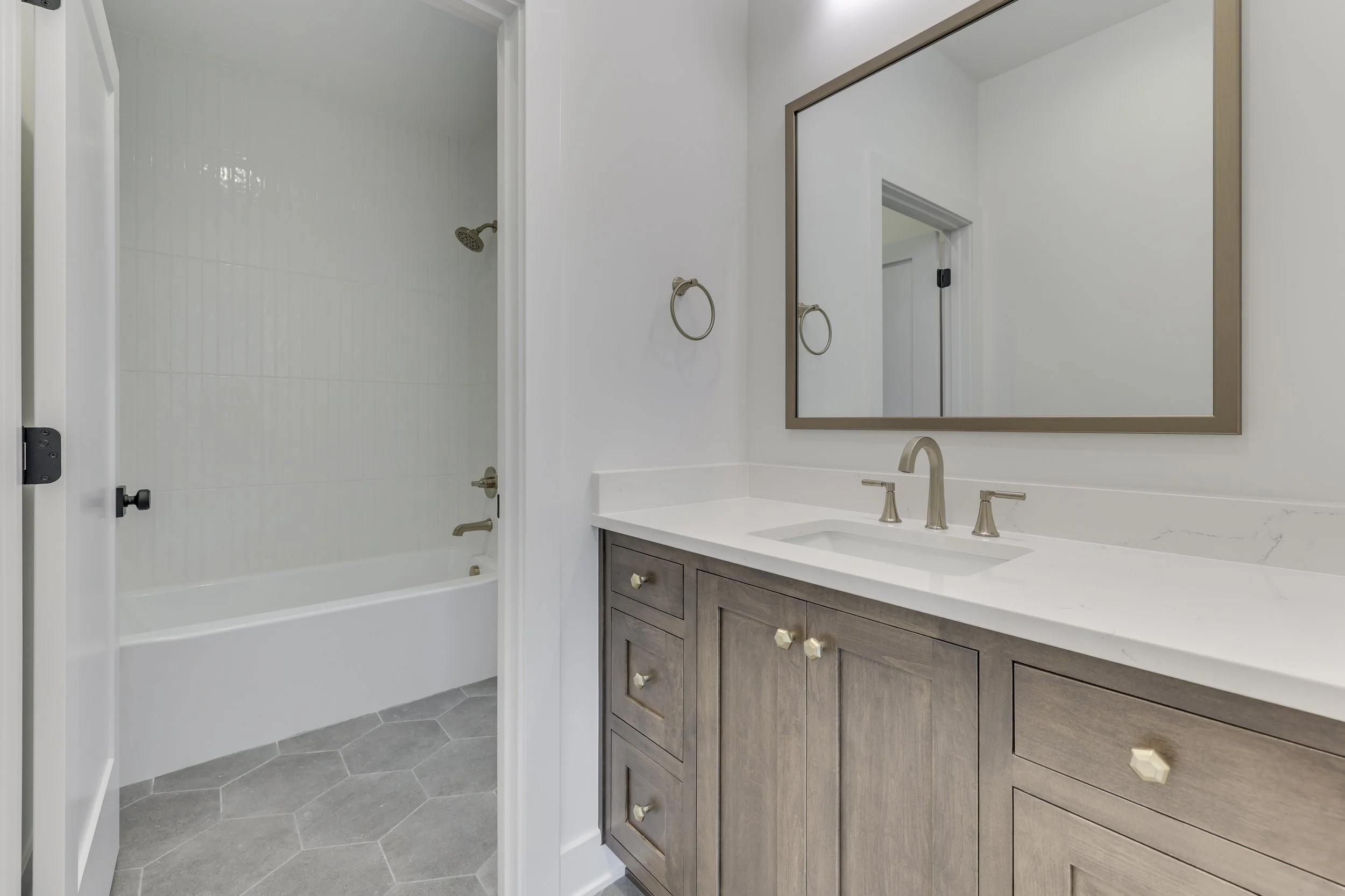 10880 Dartmoor Ct-50.jpg