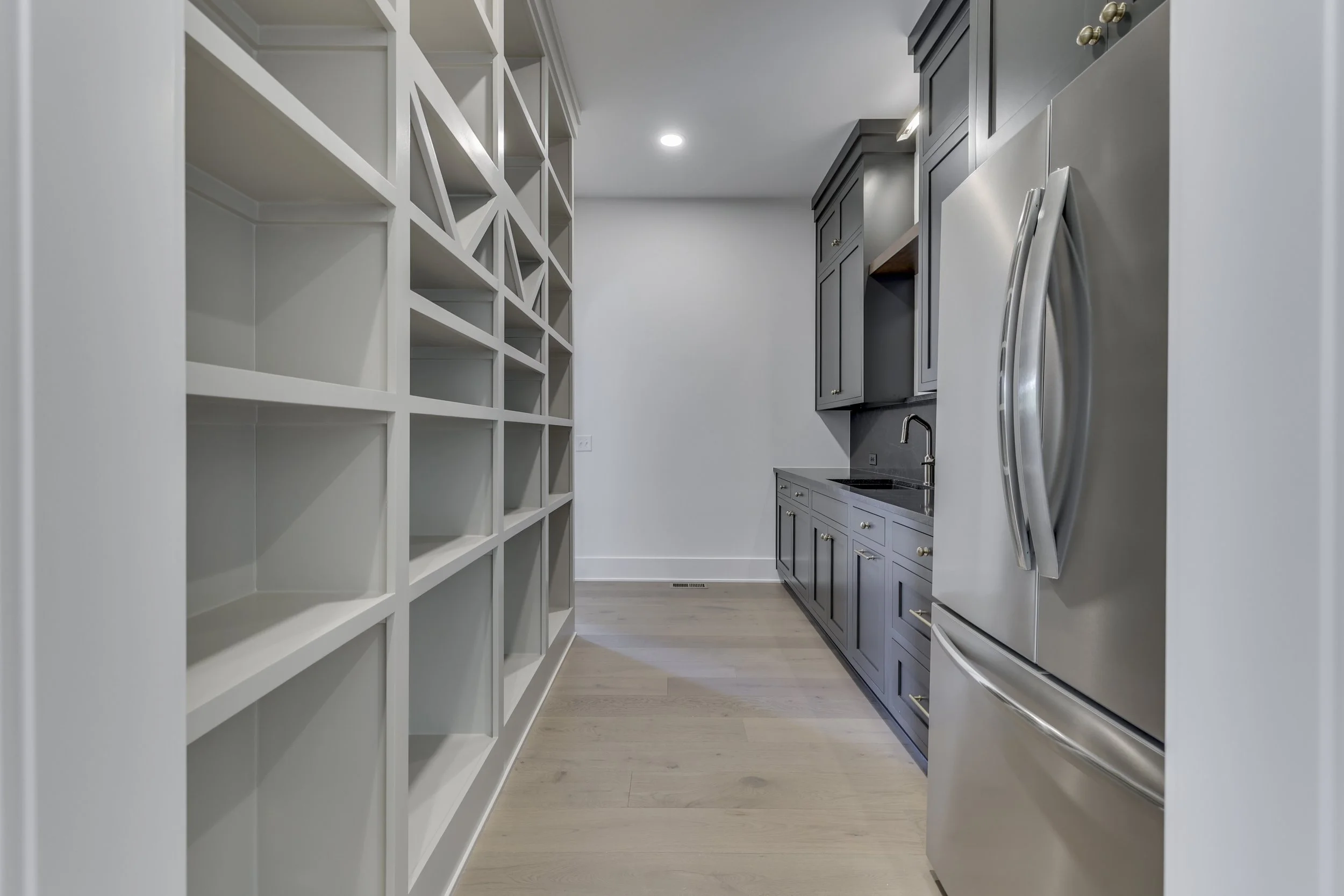 10880 Dartmoor Ct-18.jpg