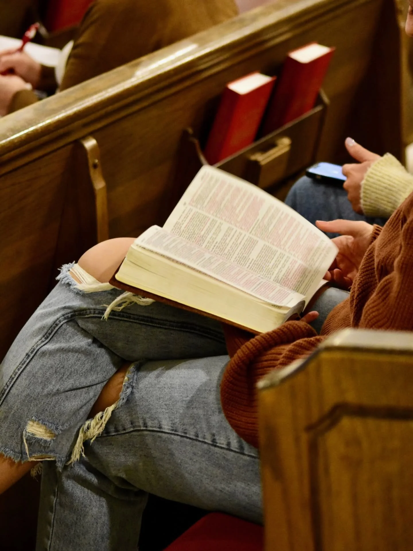 📖✨ We love seeing those real Bibles opened up on a Sunday morning! There&rsquo;s nothing like the sound of pages turning and hearts leaning into God&rsquo;s Word. 🙌

Tell us&mdash;what&rsquo;s your go-to version right now?
👉 ESV
👉 NLT
👉 King Jam