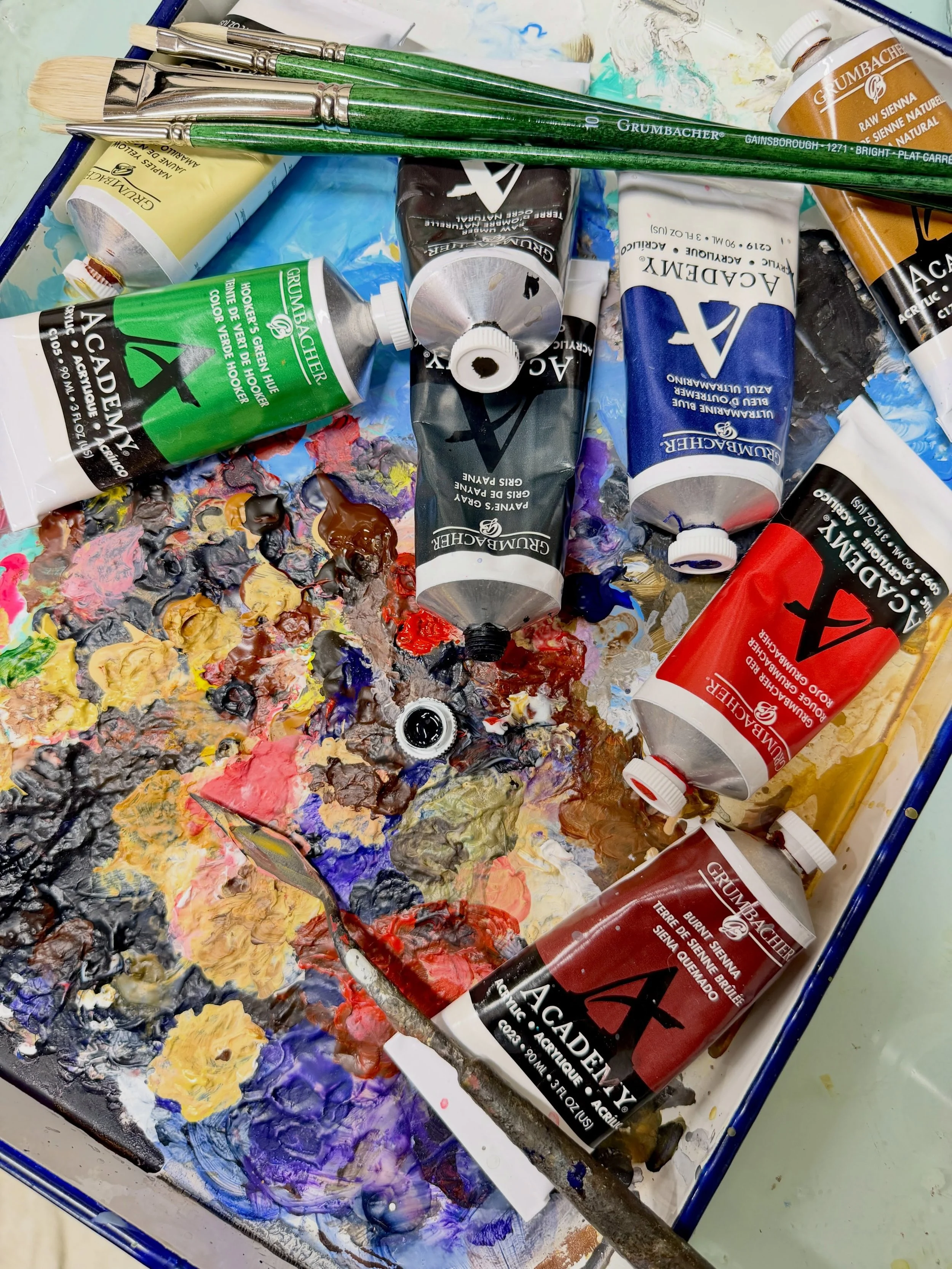 Putting my @grumbacherart academy paints and Gainsborough acrylic &amp; oil brushes to use on my newest &ldquo;Catharsis&rdquo; painting. I really love these paints - they&rsquo;re such a great consistency, and they have a fantastic range of colors. 