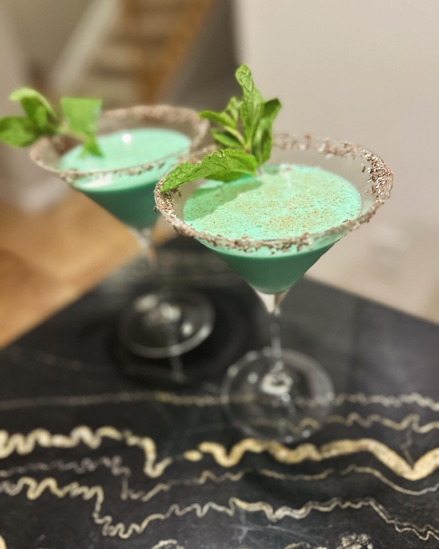Preparing for the holiday season. 
🍸 🥃 🎄 

1) Grasshopper: creme de menthe, creme de cacao, half and half, garnished with mint leaf and nutmeg with Andes mint shavings rim 

2) The &lsquo;Happy Howie-Days&rsquo; (after our #norwichterrier) : bourb