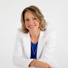 Andrea Holwegner.jpg