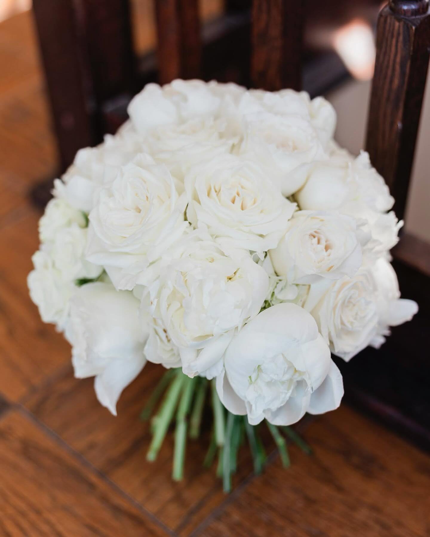 If serenity was a bouquet, this would be it. 
&bull;
#bridalbouquet 
#peonybridalbouquet 
#classicbridalbouquet