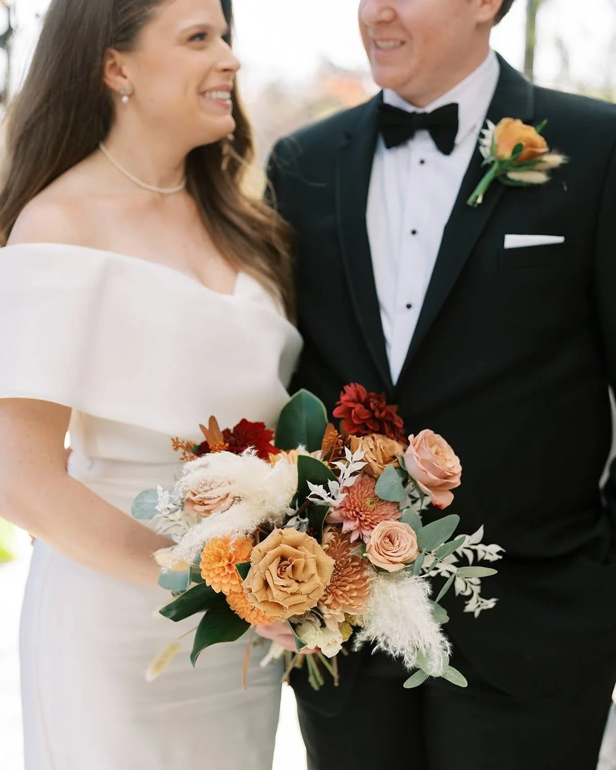 Throwback to this textured fall palette at @terrain_delval 🍂🍁🍃