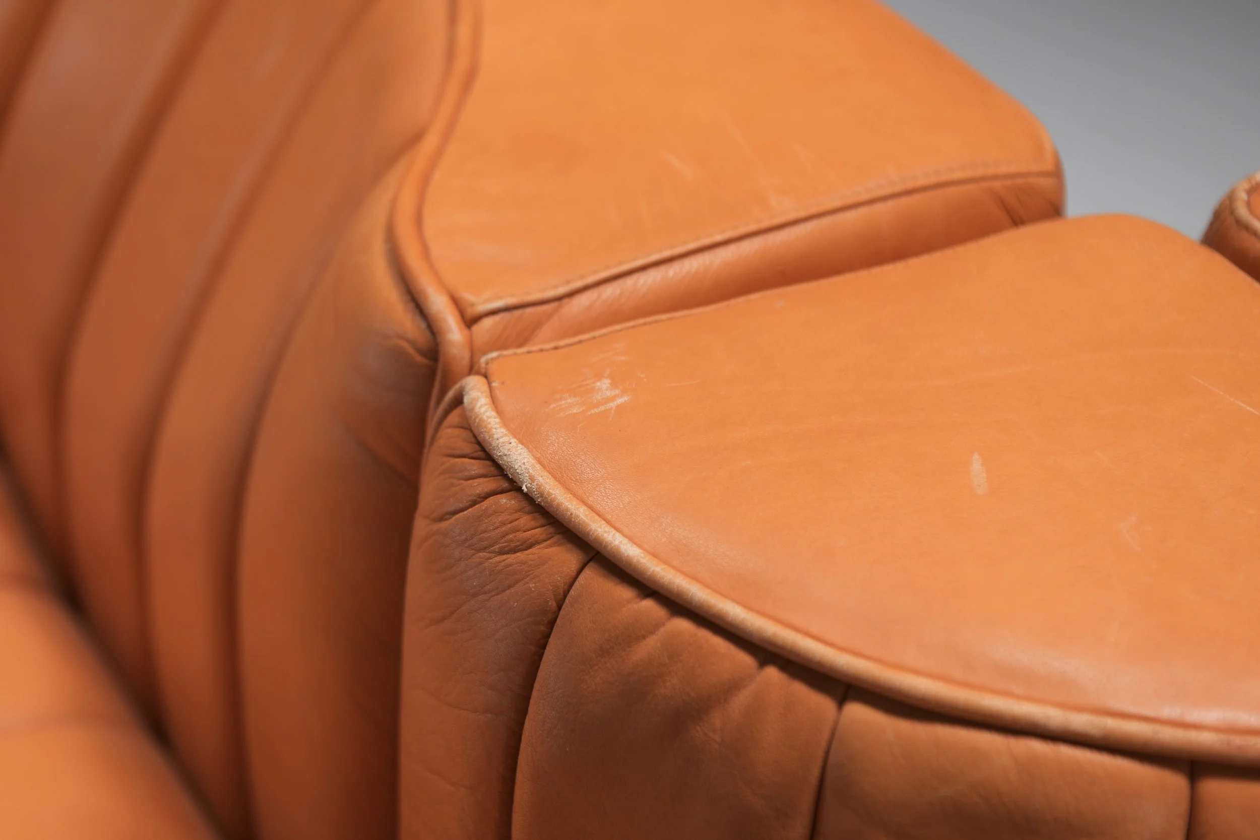 8 ligne jf j f Mur France Arflex Novemila 9000 modular sectional sofa cognac orange leather Tito Agnoli vintage aera lab aeralab bart albrecht vintage design furniture belgium 1stdibs.jpg