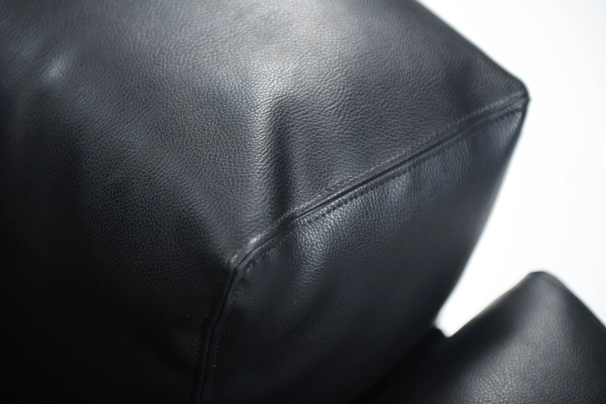 8 Superoblong oblong Cappellini fauteuil chair armchair black leather vitra Jasper Morrison aera lab aeralab bart albrecht vintage design furniture Belgium 1stdibs.jpg