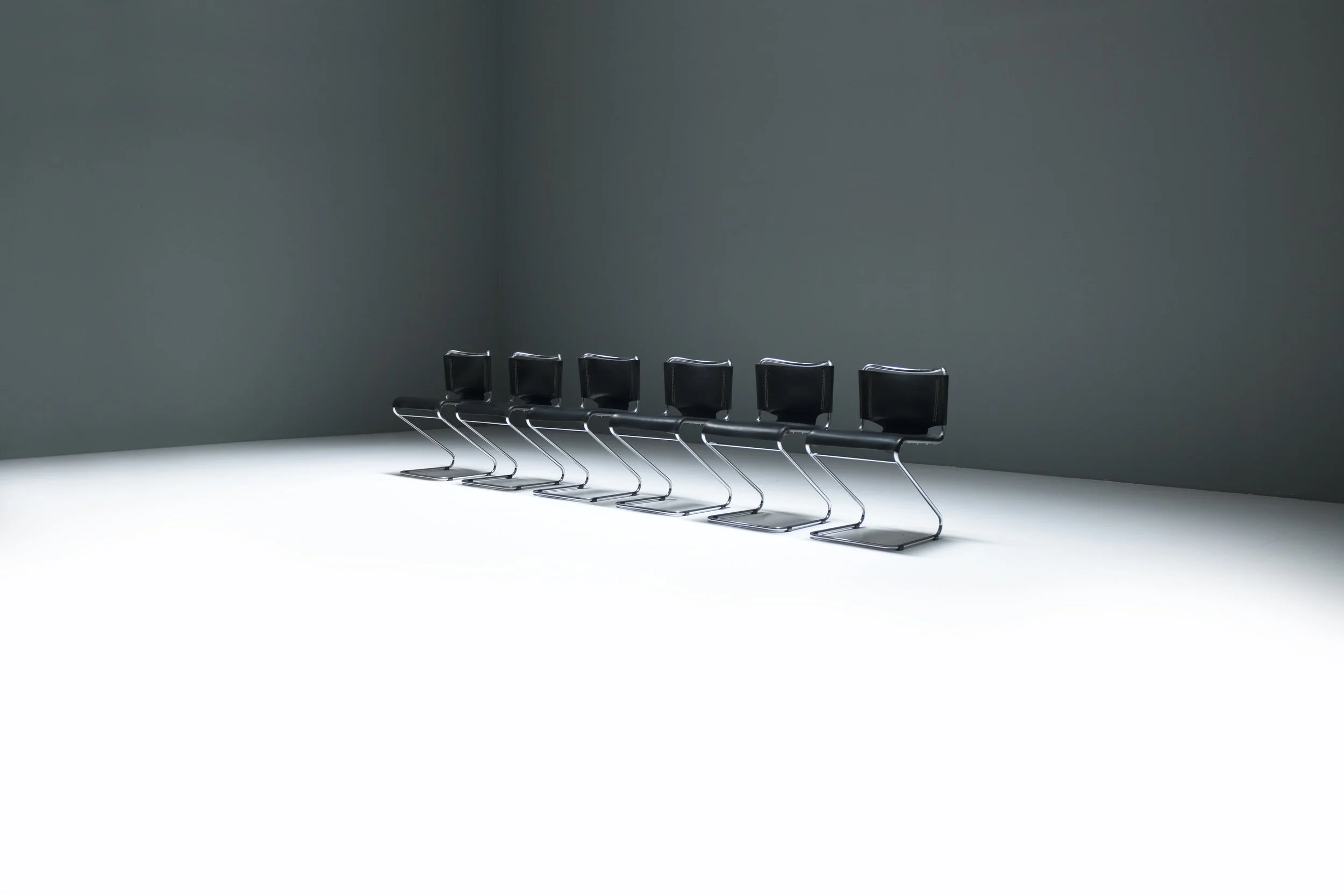 3 Pascal Mourgue Steiner meubles Zig zag shaped chrome tubular framed dining chair set 6 Biscia steel chrome black vintage leather France aera lab aeralab bart albrecht 1stdibs design firniture belgium.jpg