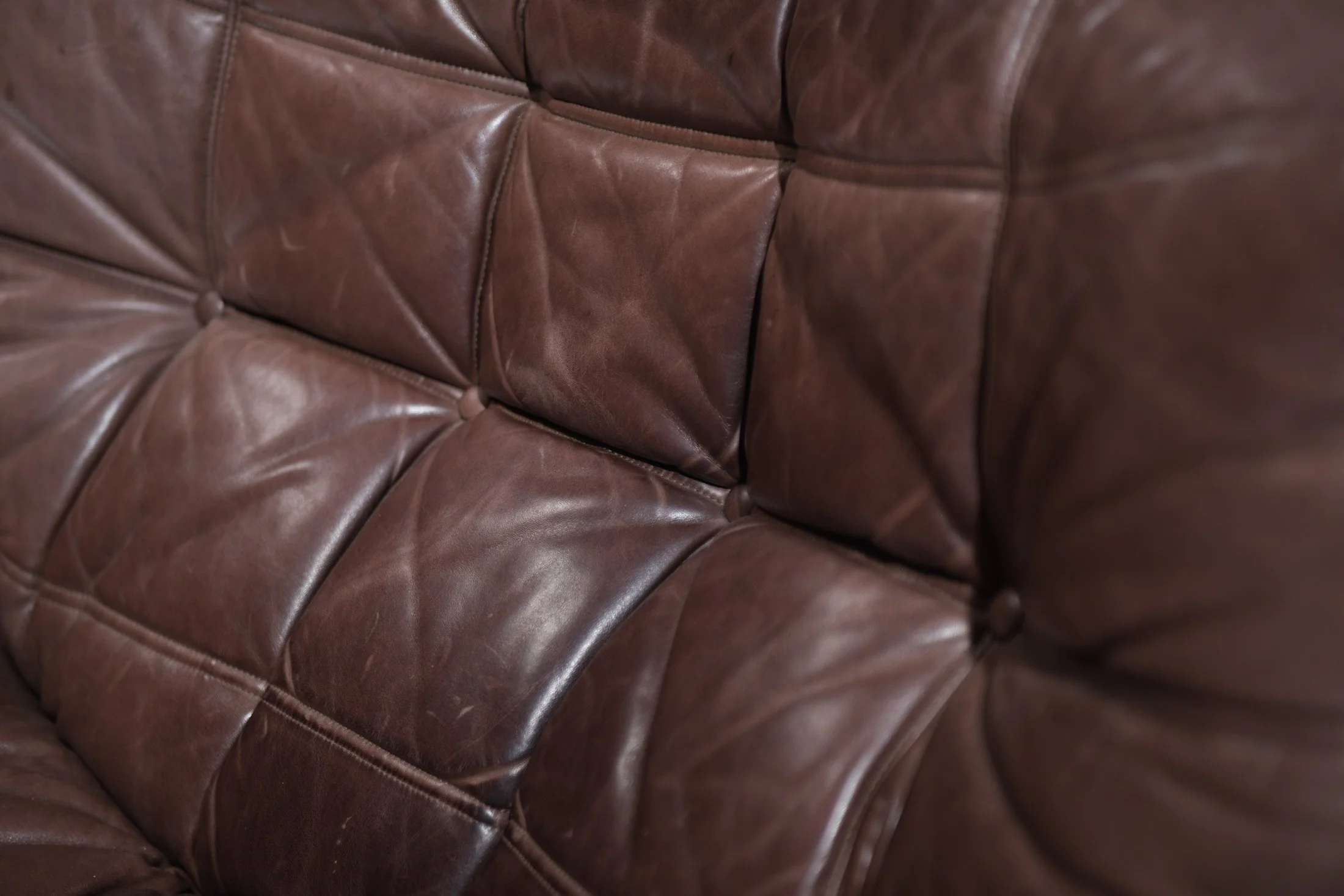 10 kashima ligne roset michel ducaroy lounge chair natural leather patina togo yoko aralia vintage design furniture aera lab aeralab albrecht 1stdibs.jpg