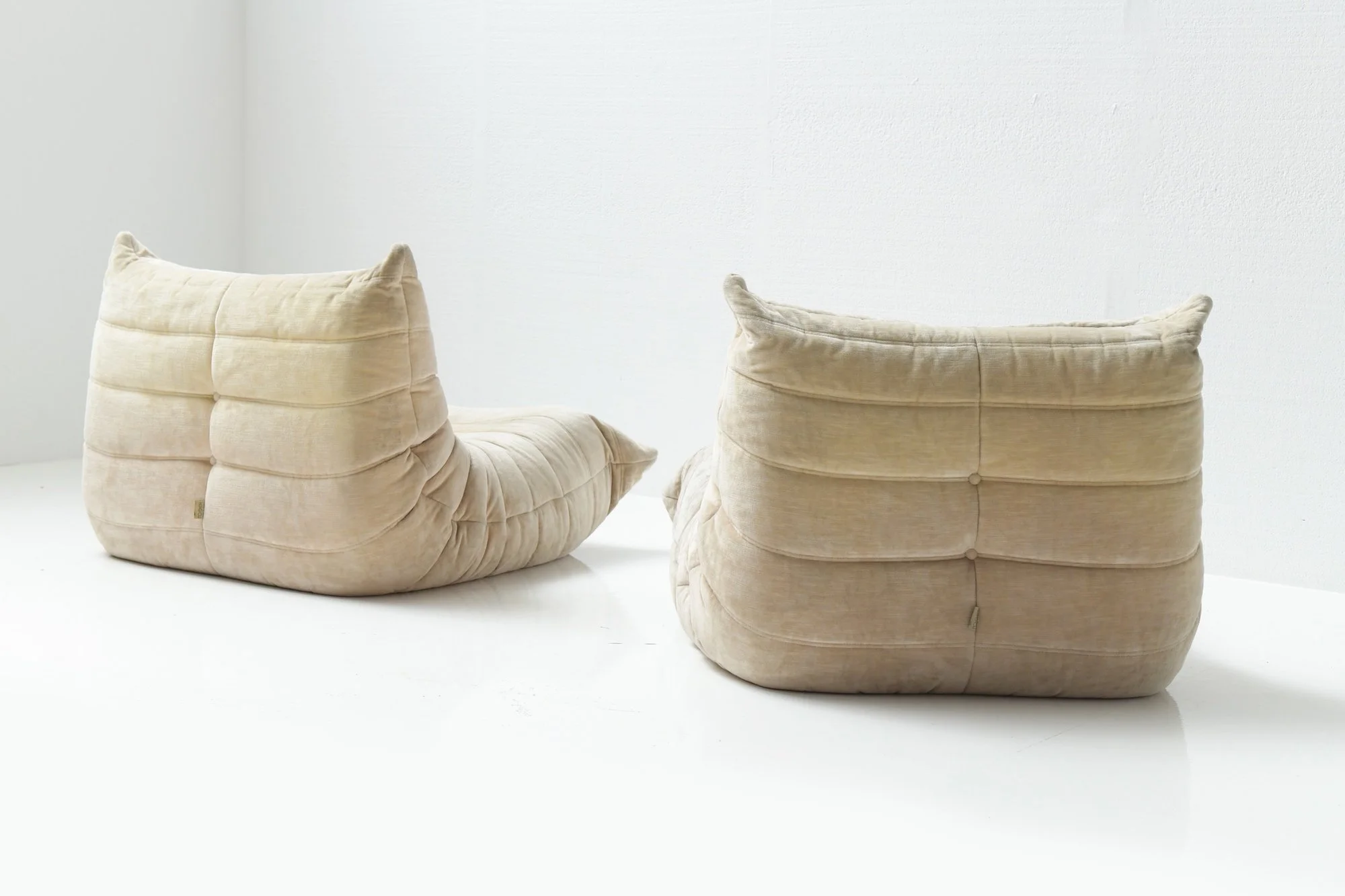 3 Togo fauteul 1 seat off white fabric lounge chair vintage original label michel ducaroy ligne roset.jpg