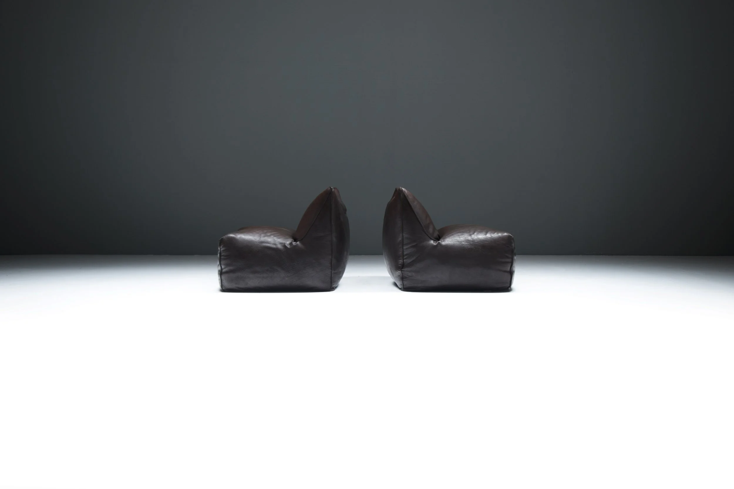 3 le Bambole black dark brown neck saddle leather vintage seat lounge no armrests Mario Bellini B & B C B&B Italia cassina aera lab aeralab albrecht 1stdibs design furniture belgium.jpg
