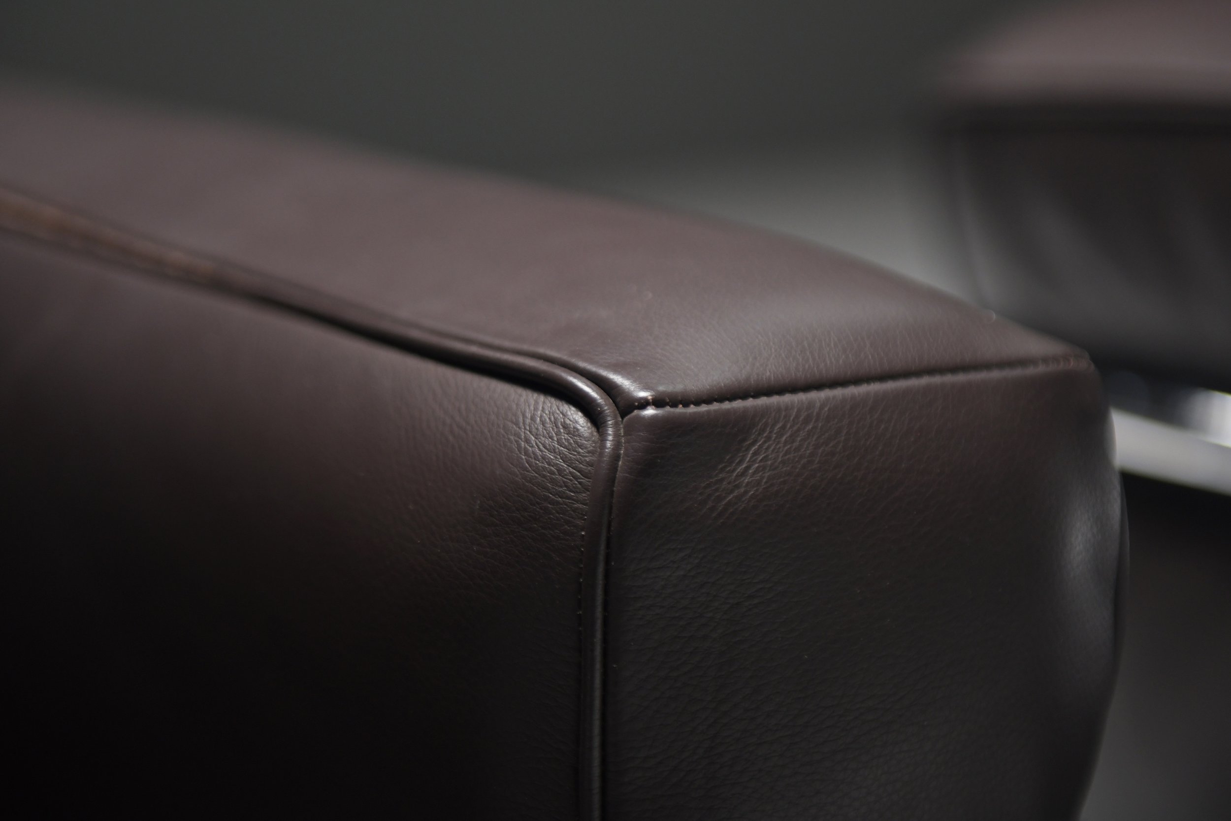 9 LC 2 LC2 1-seater fauteuil lounge armchair Le Corbusier, Pierre Jeanneret Charlotte Perriand Cassina dark brown leather aera lab aeralab albrecht vintage design furniture 1stdibs .jpg
