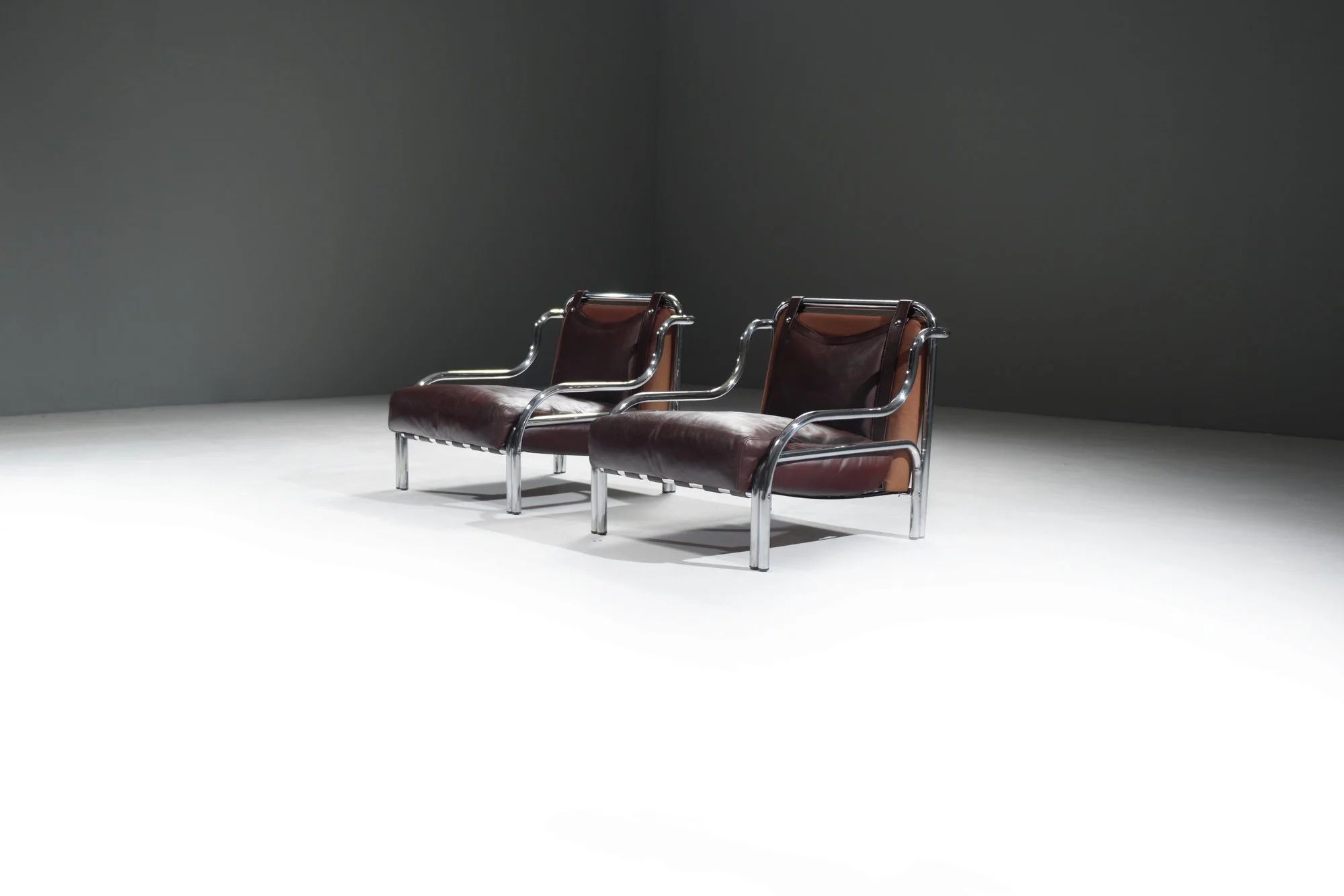 2 Stringa burgundy bordauxLeather Chrome fauteuils armchairs lounge  Gae Aulenti  Poltronova aera lab aeralab 1stdibs albrecht jpg.jpg
