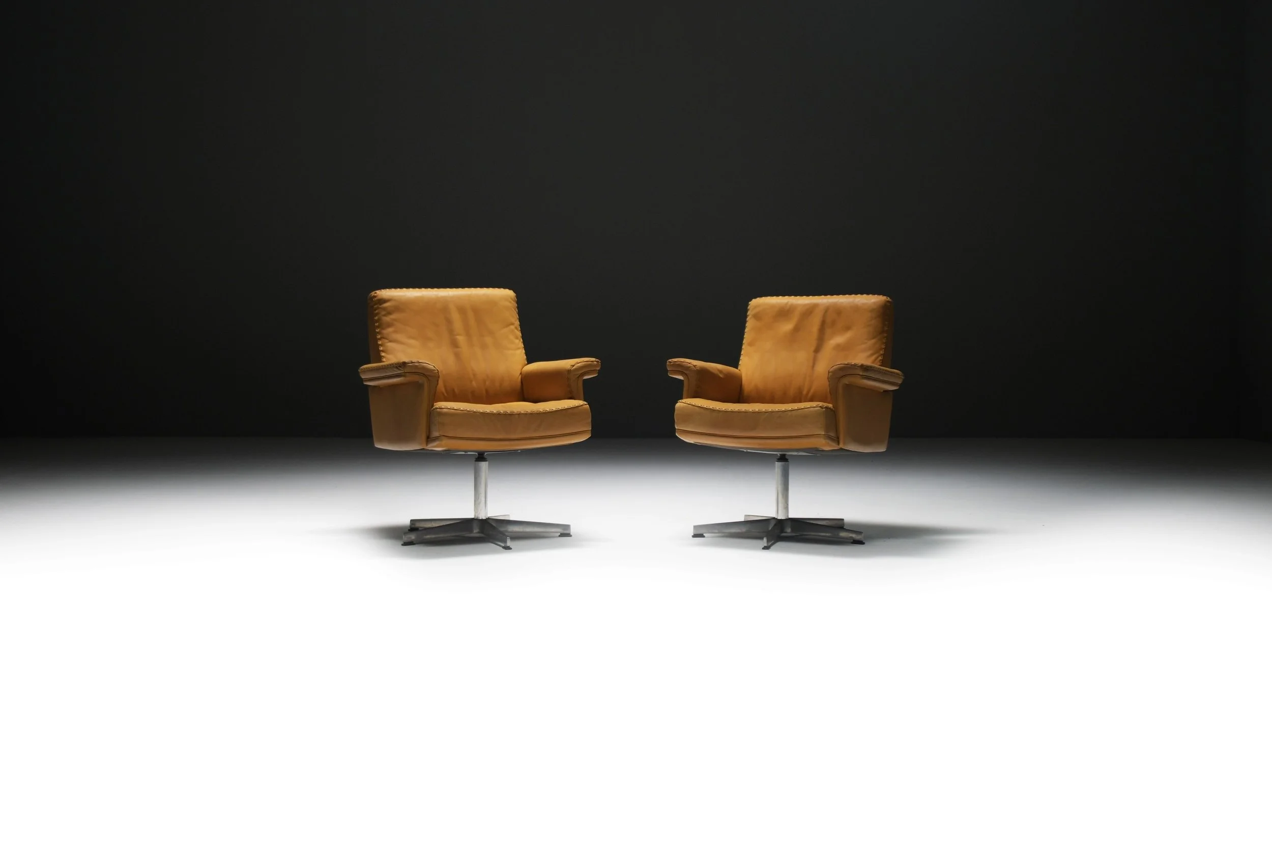 2 De Sede DS 35 DS35 swivel executive office lounge armchairs team cognac leather De Sede swiss Switzerland vintage original leather aera lab aeralab 1stdibs design furniture albrecht.jpg
