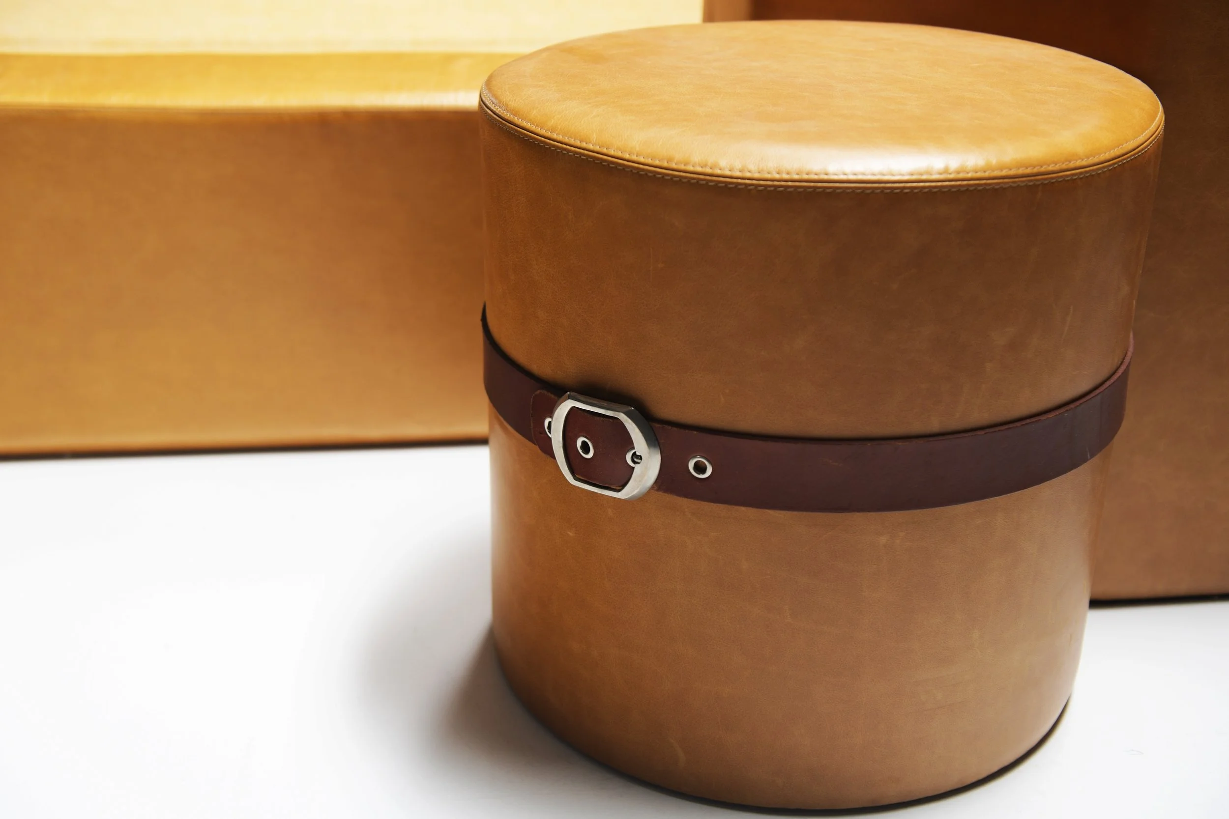 8 Guido Faleschini Mariani Set Queen Bed Nightstands Stools Leather cognac brown vintage italy aera lab aeralab 1stdibs design furniture albrecht.jpg