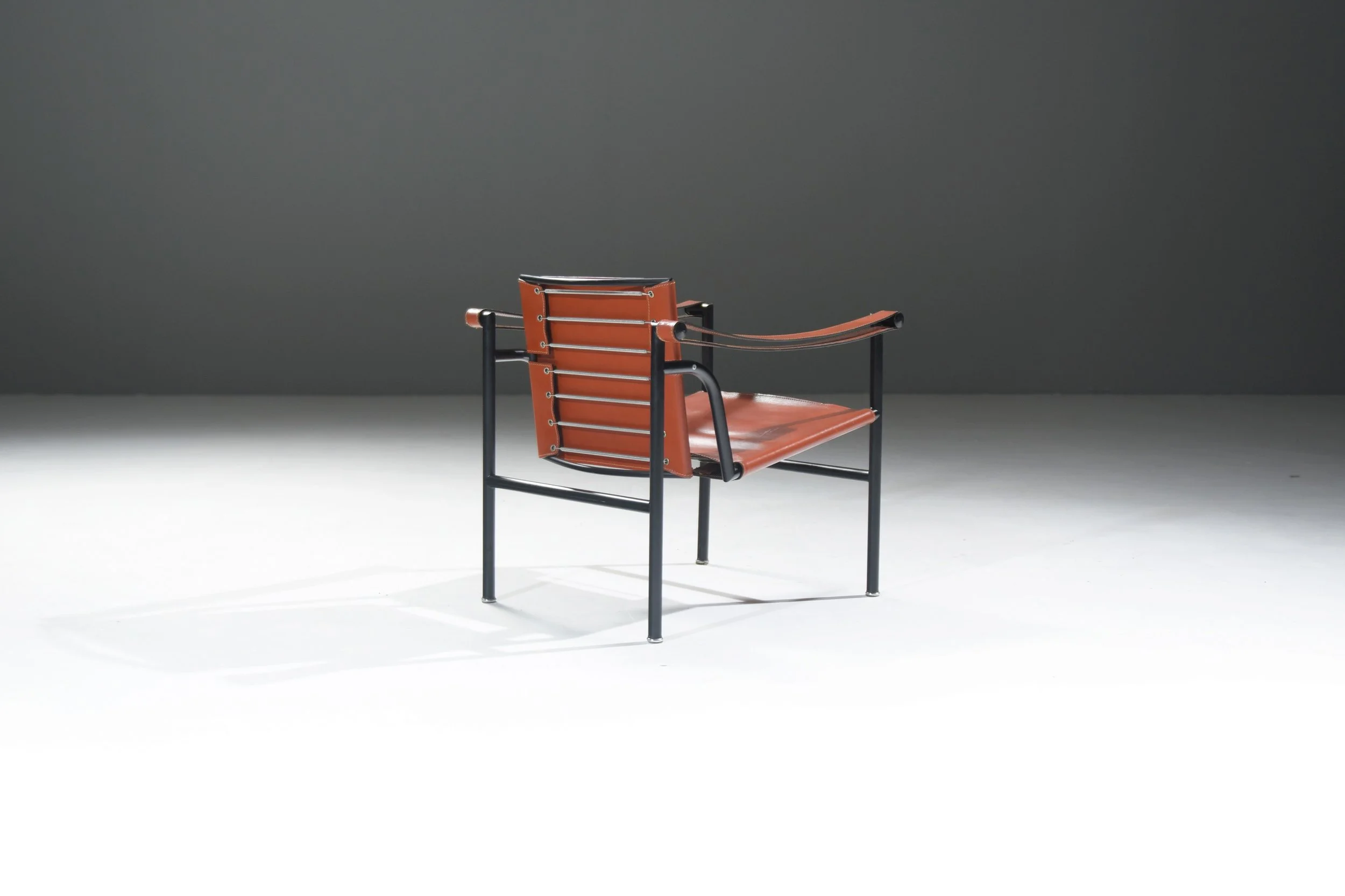 3 LC 1 LC1 lc-1 orange cognac cow skin leather cowskin Corbusier, Pierre Jeanneret & Charlotte Perriand Cassina aera lab aeralab albrecht .jpg