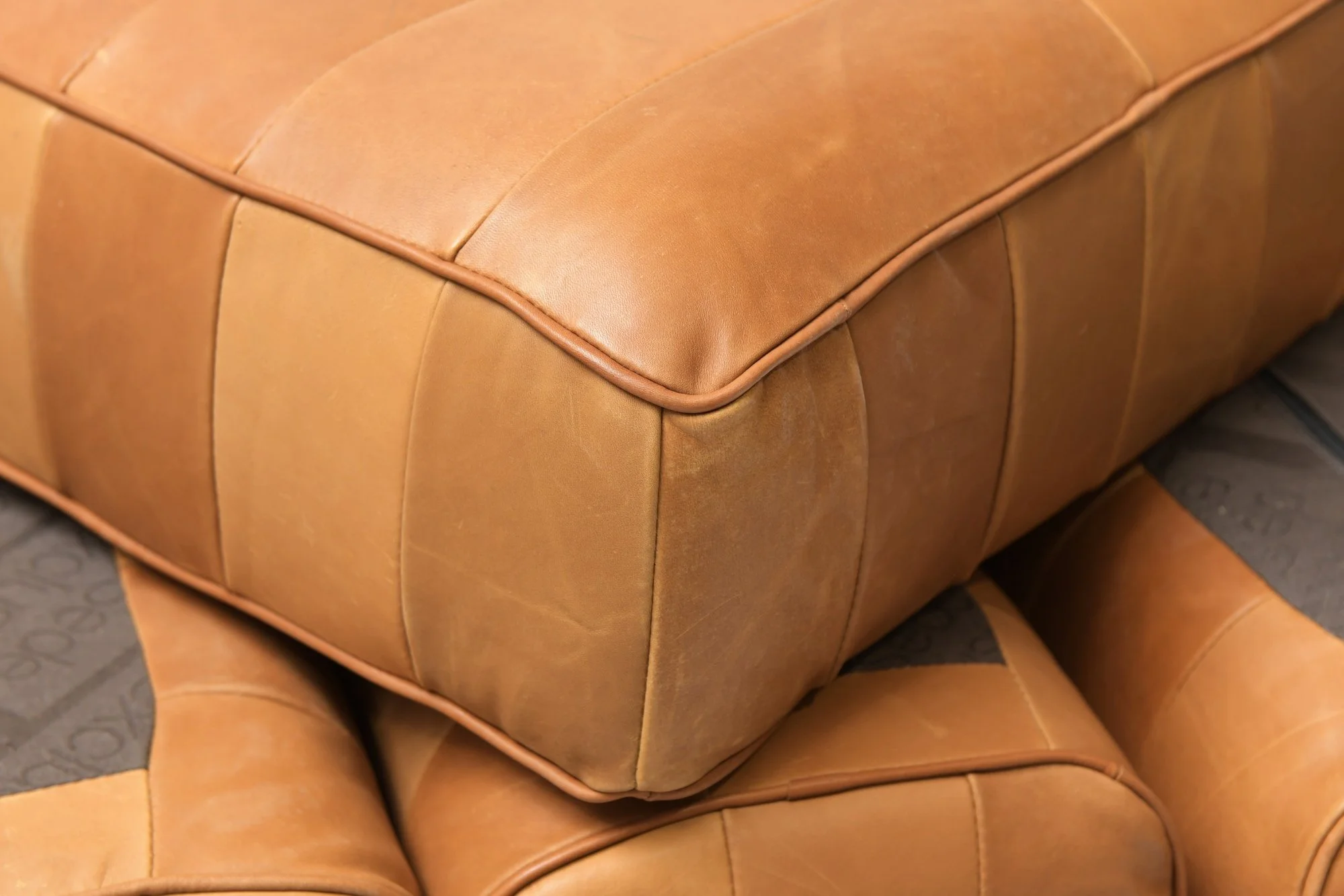 23 De Sede DS88 ds 88 leather patchwork sofa Switzerland swiss 600 aera lab aeralab albrecht .jpg